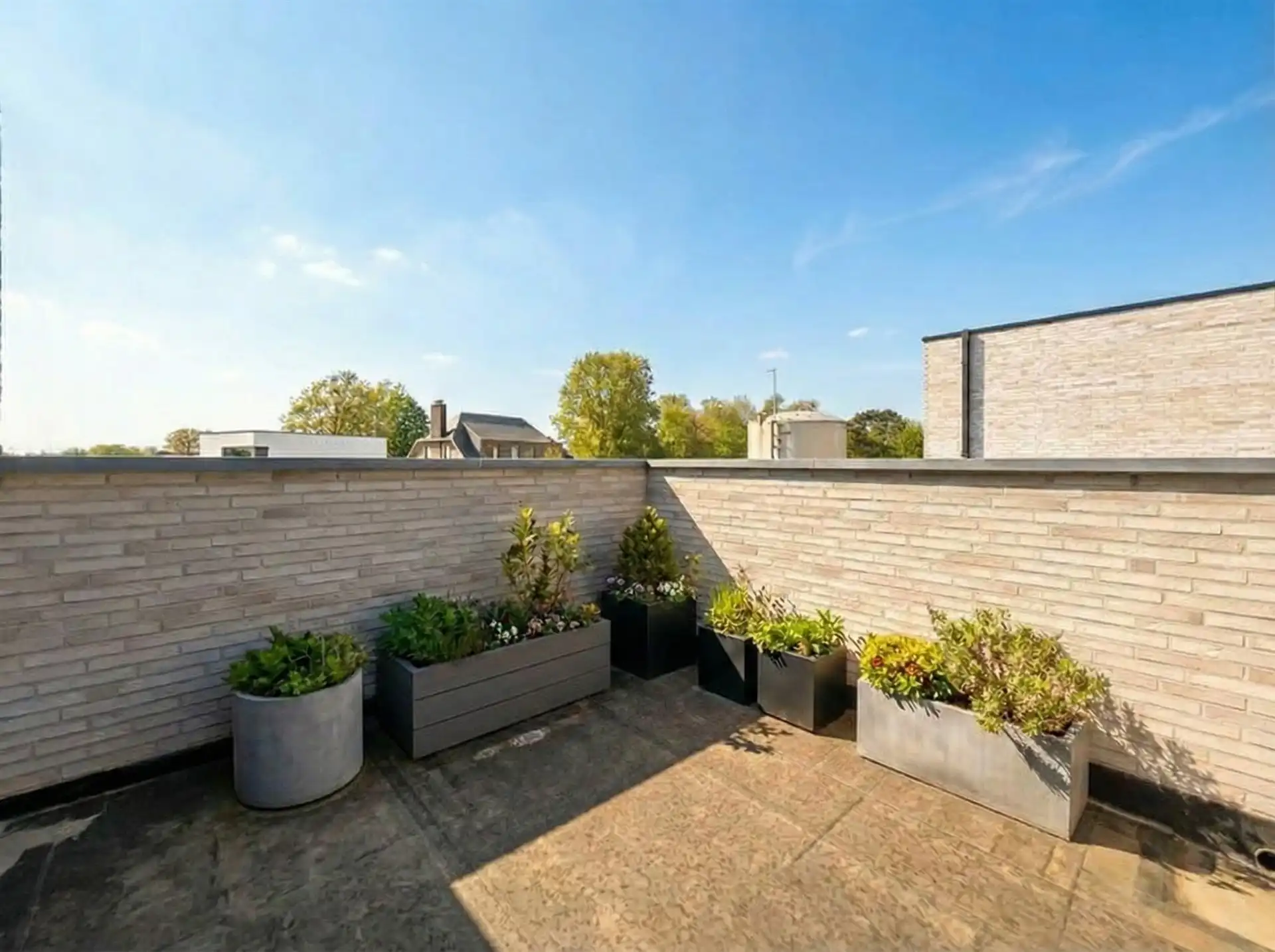 Nieuwbouwappartement met 3 slaapkamers en tuin! foto 5