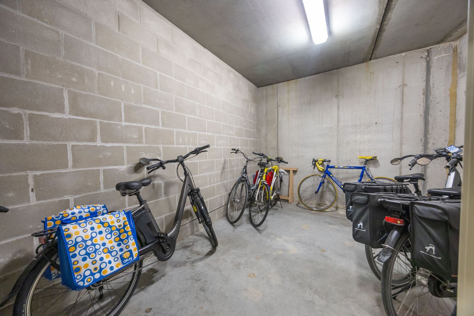 Luxueus 2 slaapkamer appartement in het hartje van Gistel foto 20