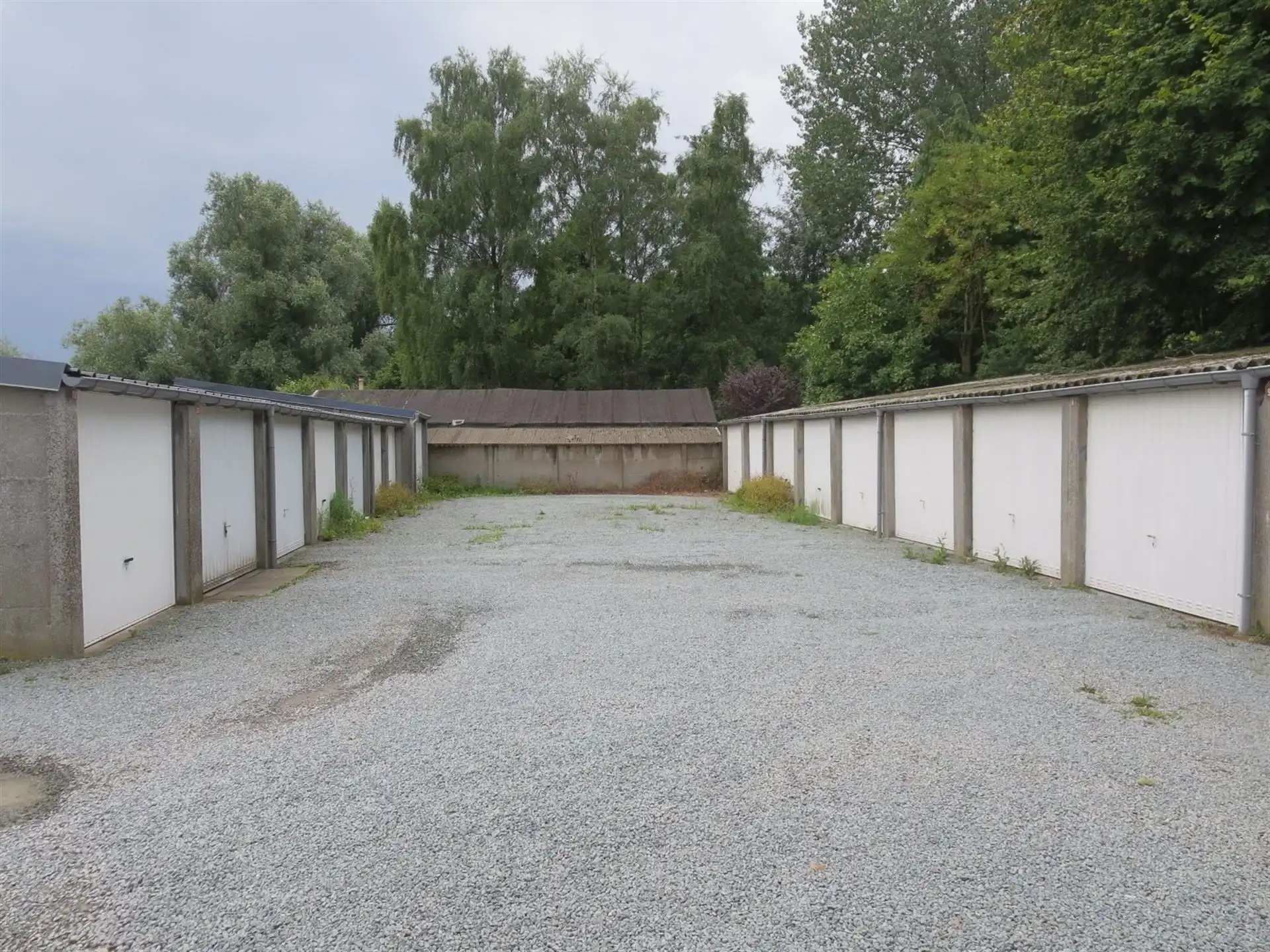 Garagebox foto {{pictureIndex}}