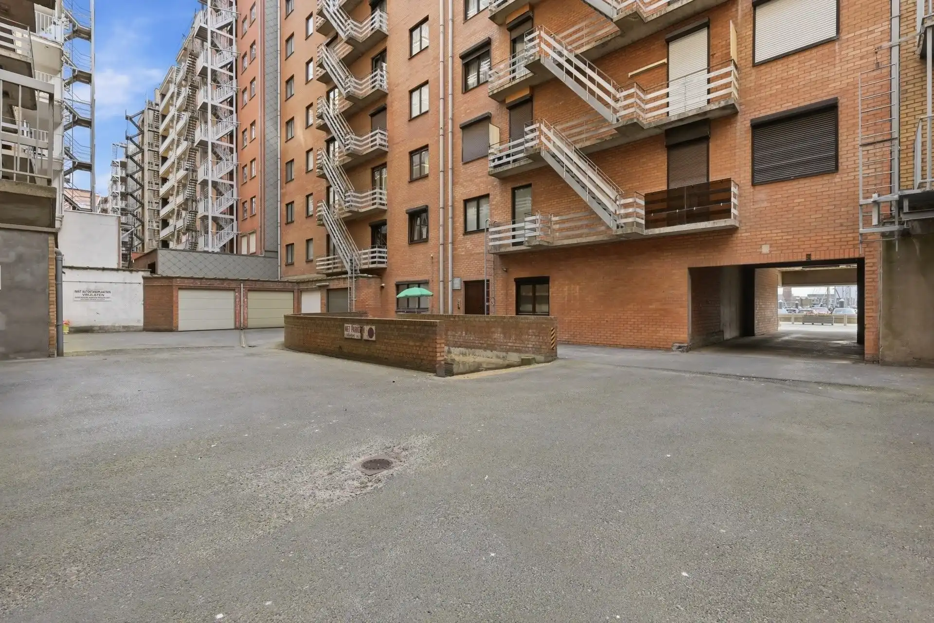 LUXUEUS / MOG. TOT GARAGEBOX foto 41