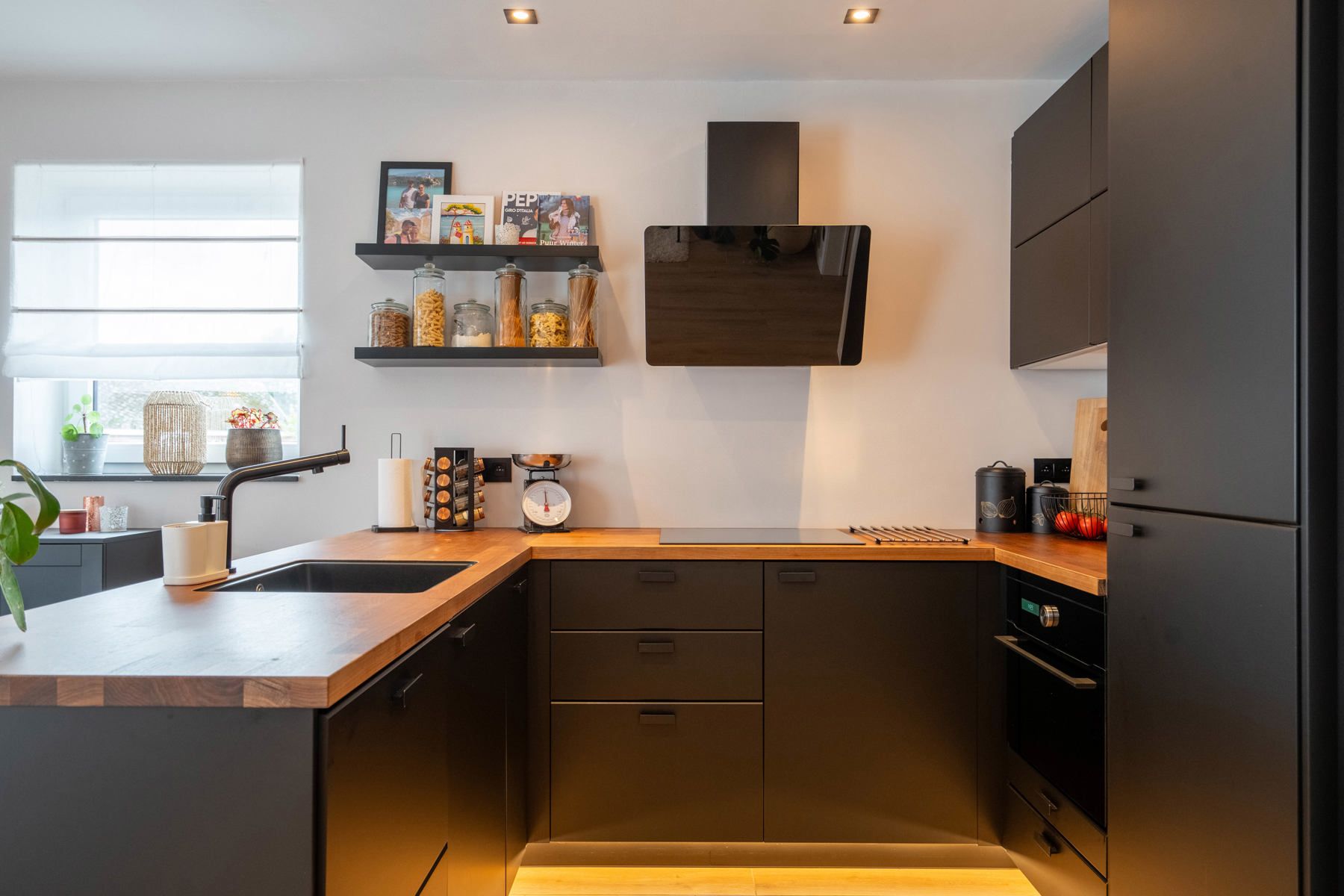 Recent en energiezuinig appartement in Heist-op-den-Berg!!! foto 6