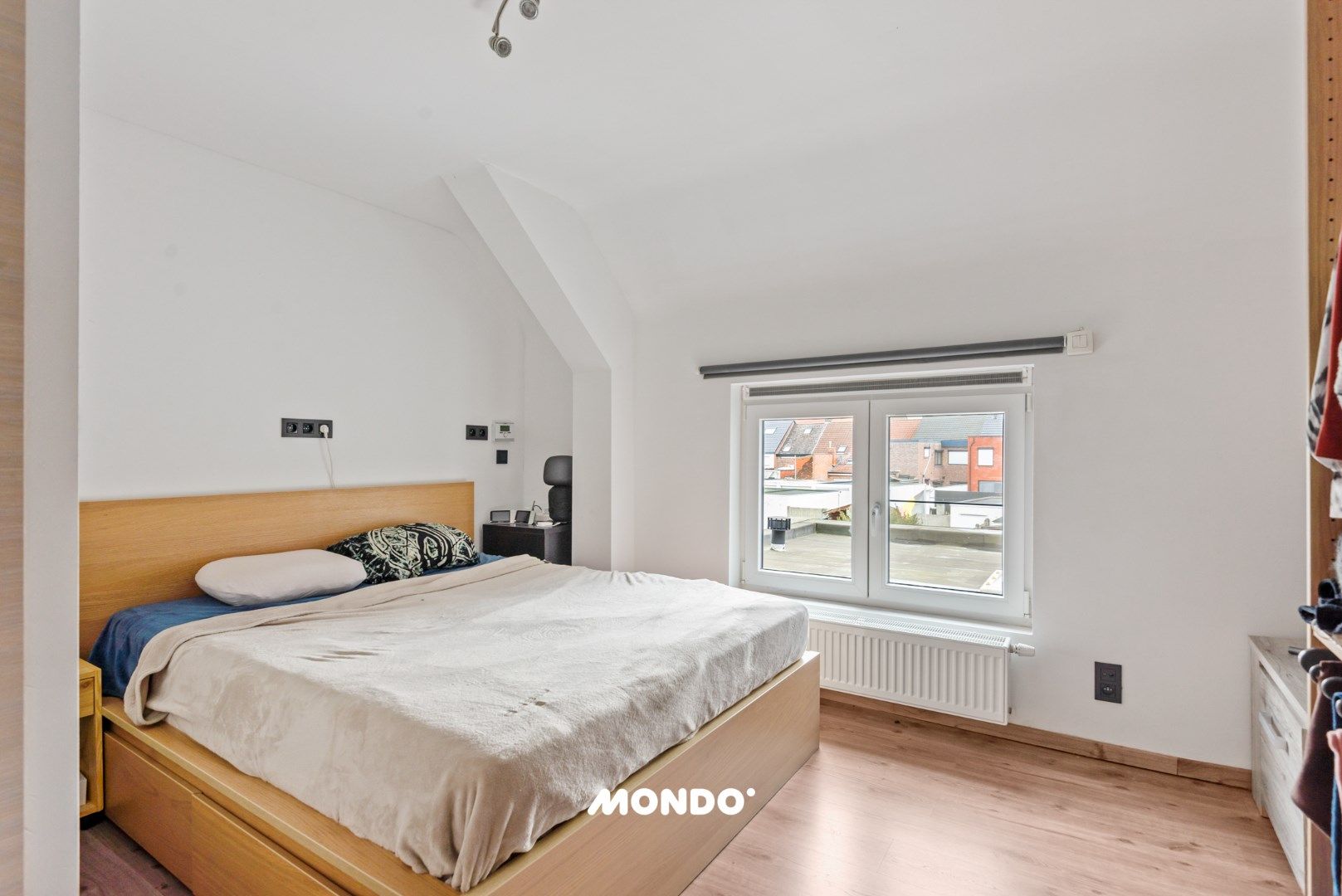 Gerenoveerde woning met 3 slaapkamers! foto 15