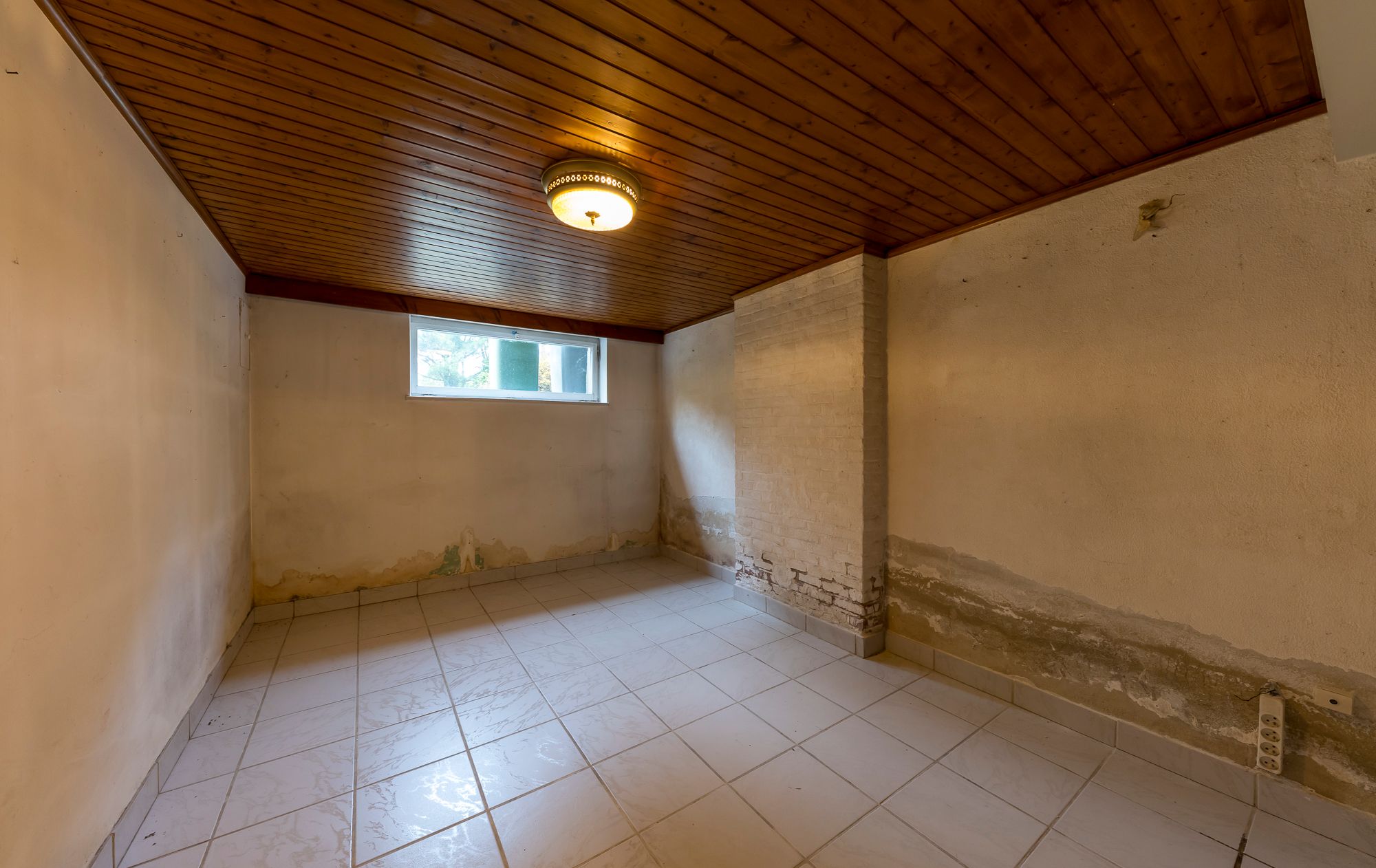 TE KOOP: Te renoveren gezinswoning met ruime tuin in Opglabbeek (Oudsbergen) foto 16