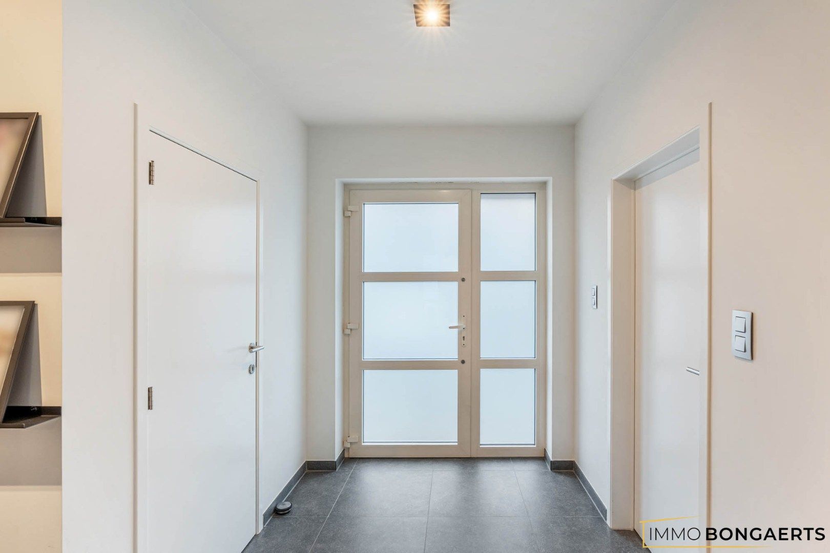 Ruime woning met 3 slaapkamers  foto 3