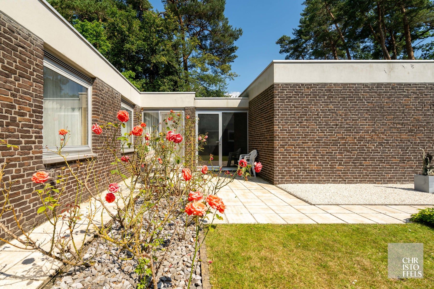 Buitengewone, te renoveren architectuurvilla op 1.834m² in de gegeerde Molenblook! foto 23