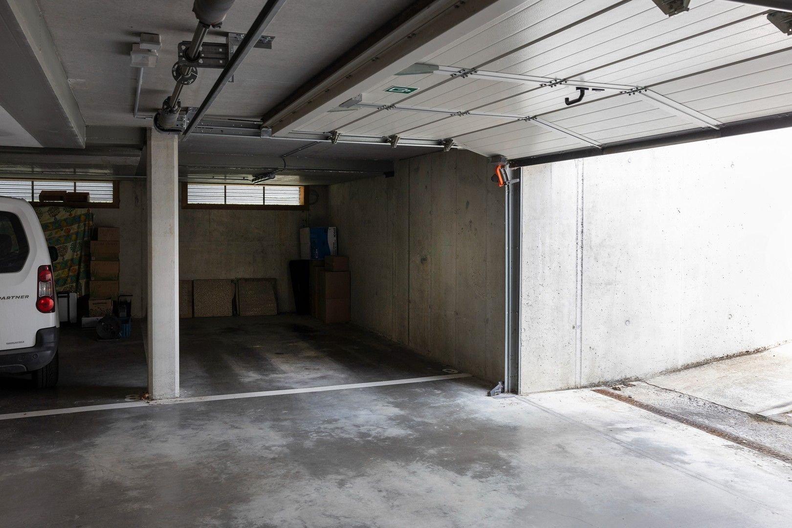 Rustig gelegen recent appartement met twee slaapkamers. foto 11
