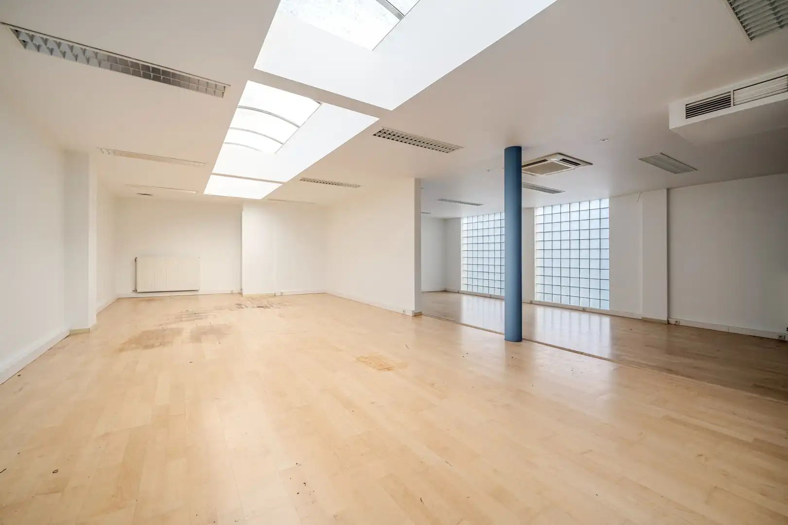 Ruim veelzijdig handelspand met woonst in hartje Kruisem foto 20