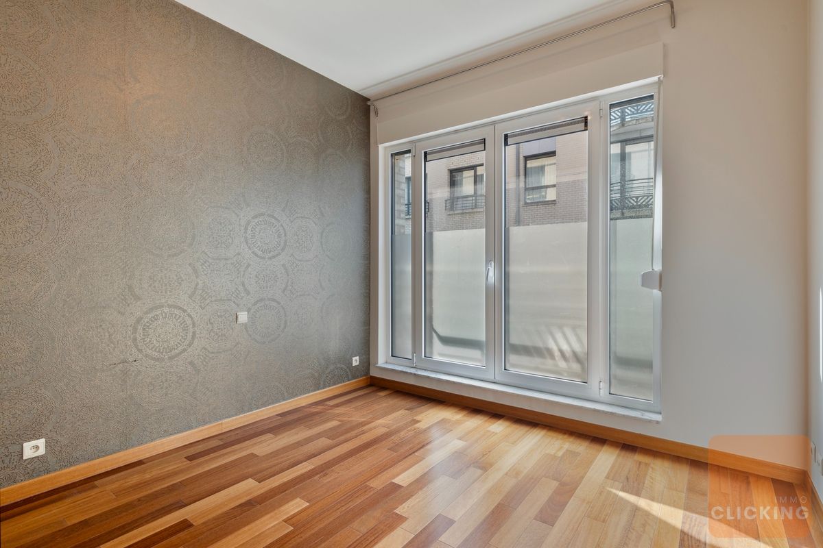 Tof 3 slaapkamerappartement met ruim terras foto 9