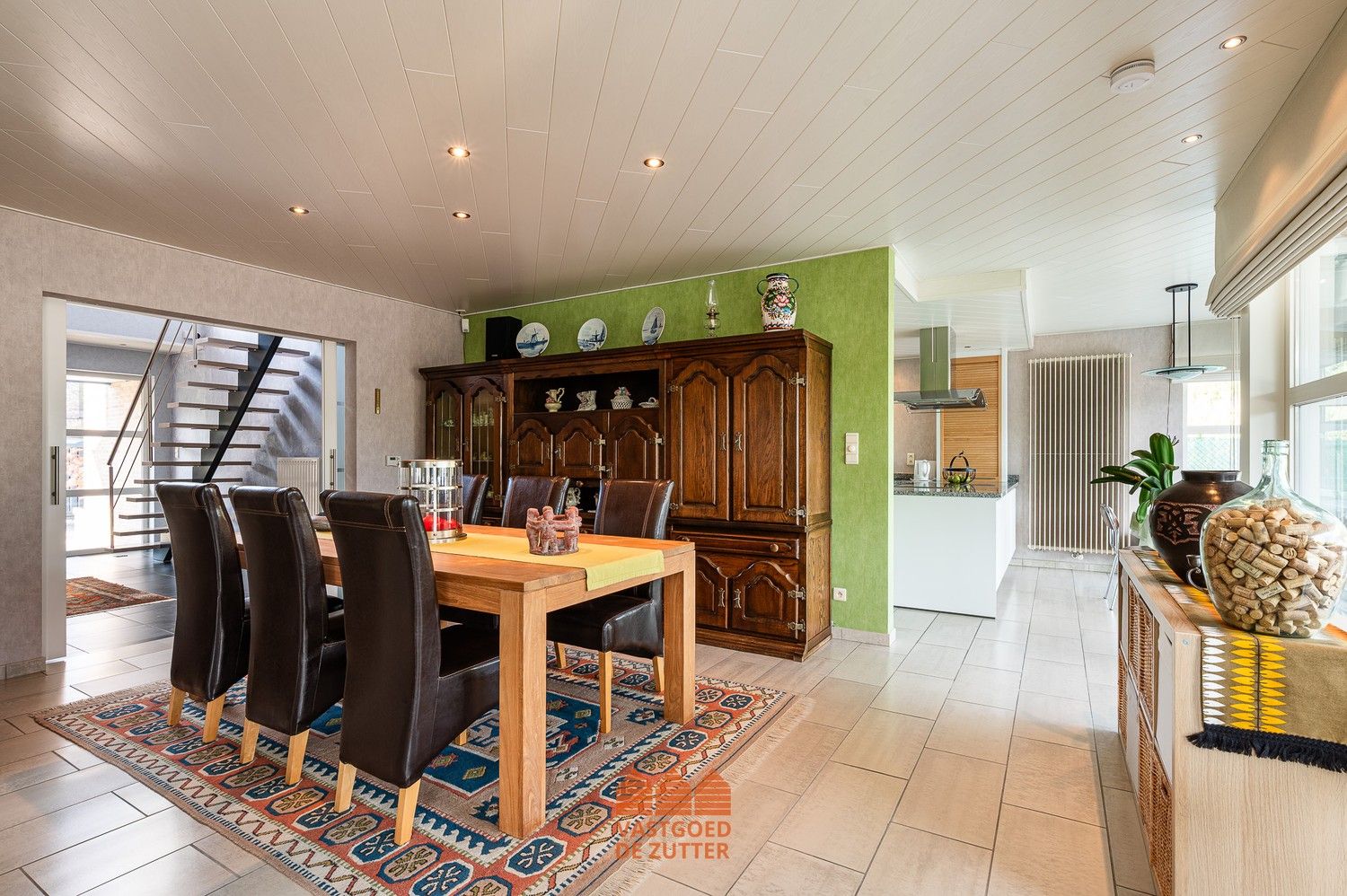 Ruime open bebouwing met hoogwaardige afwerking en zuidgerichte tuin foto 11