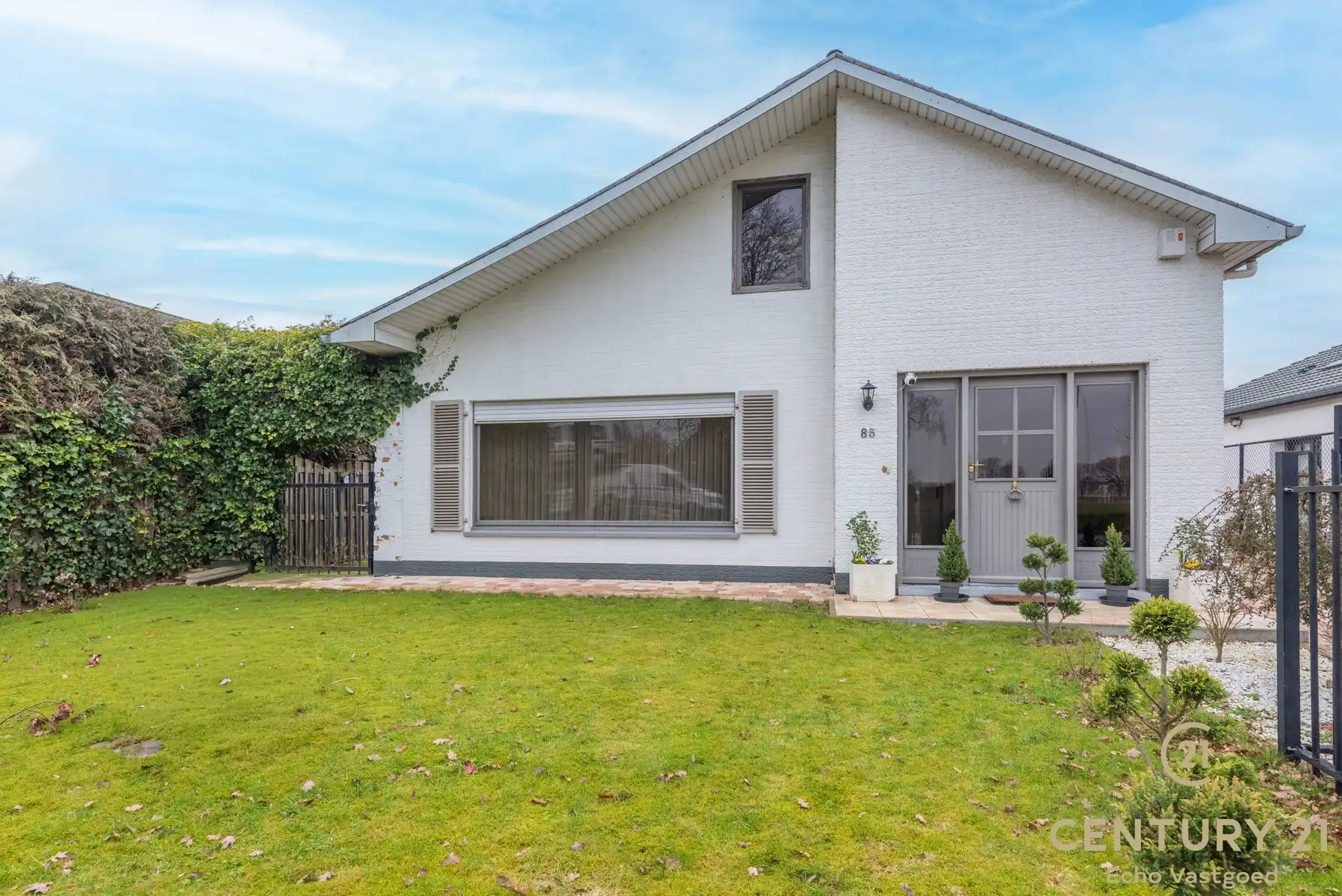 Gerenoveerde vrijstaande villa met verwarmd zwembad foto 31