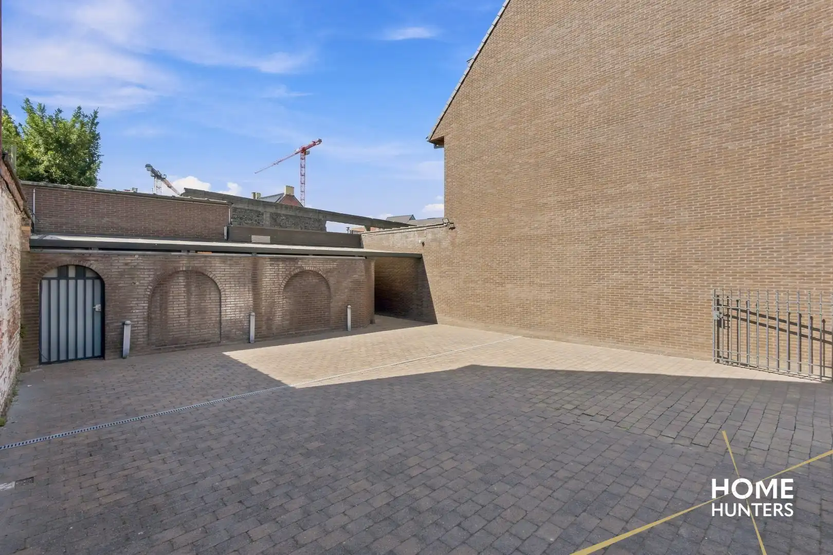 Veelzijdige handelswoning met tal van mogelijkheden op commerciële locatie in Roeselare! foto 26