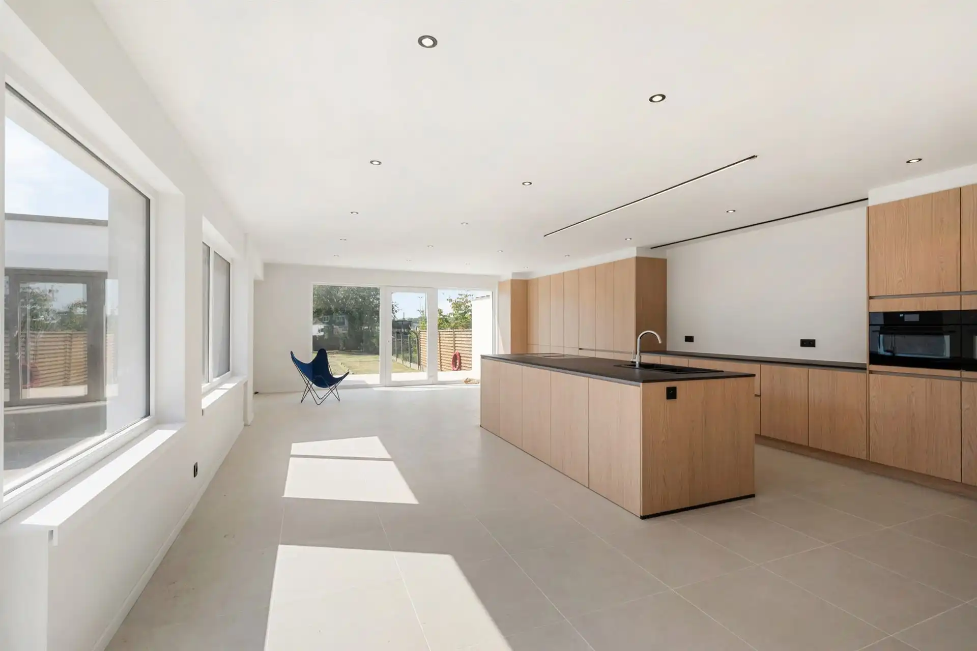 Eco-gerenoveerde gezinswoning op een perceel van 600m2 foto 2