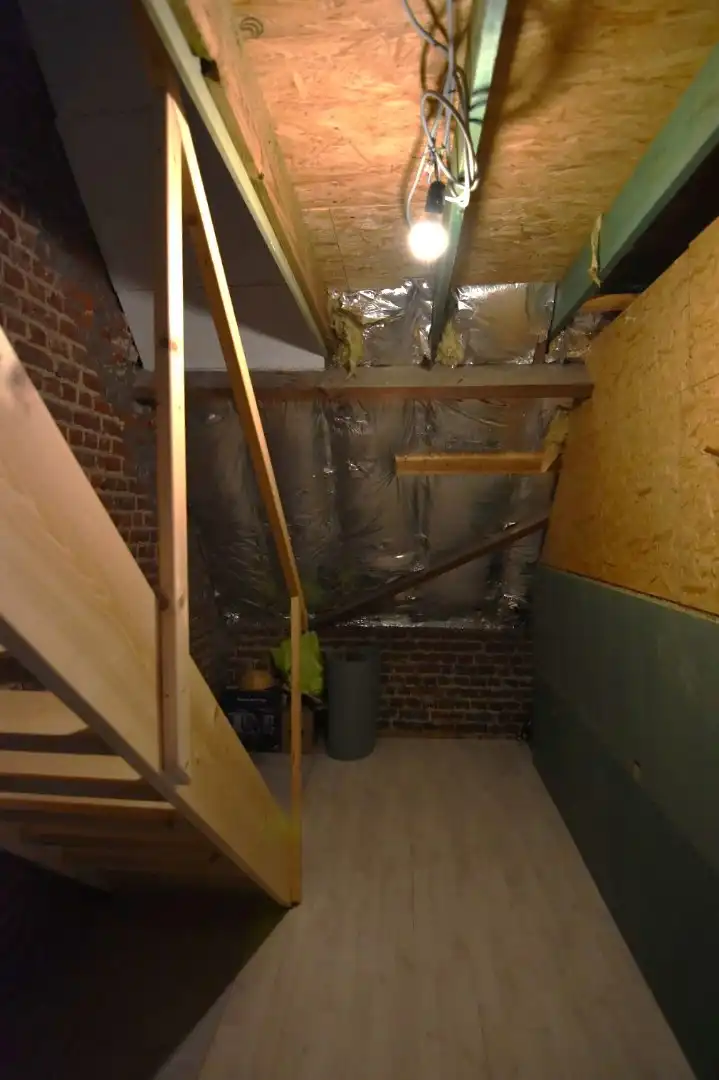 Gezellige rijwoning met diepe tuin in Moorslede foto 20