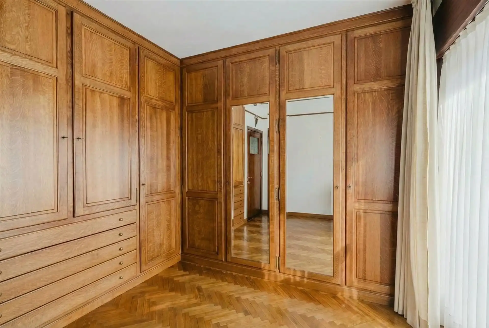 Ruime villa op mooi perceel! foto 11