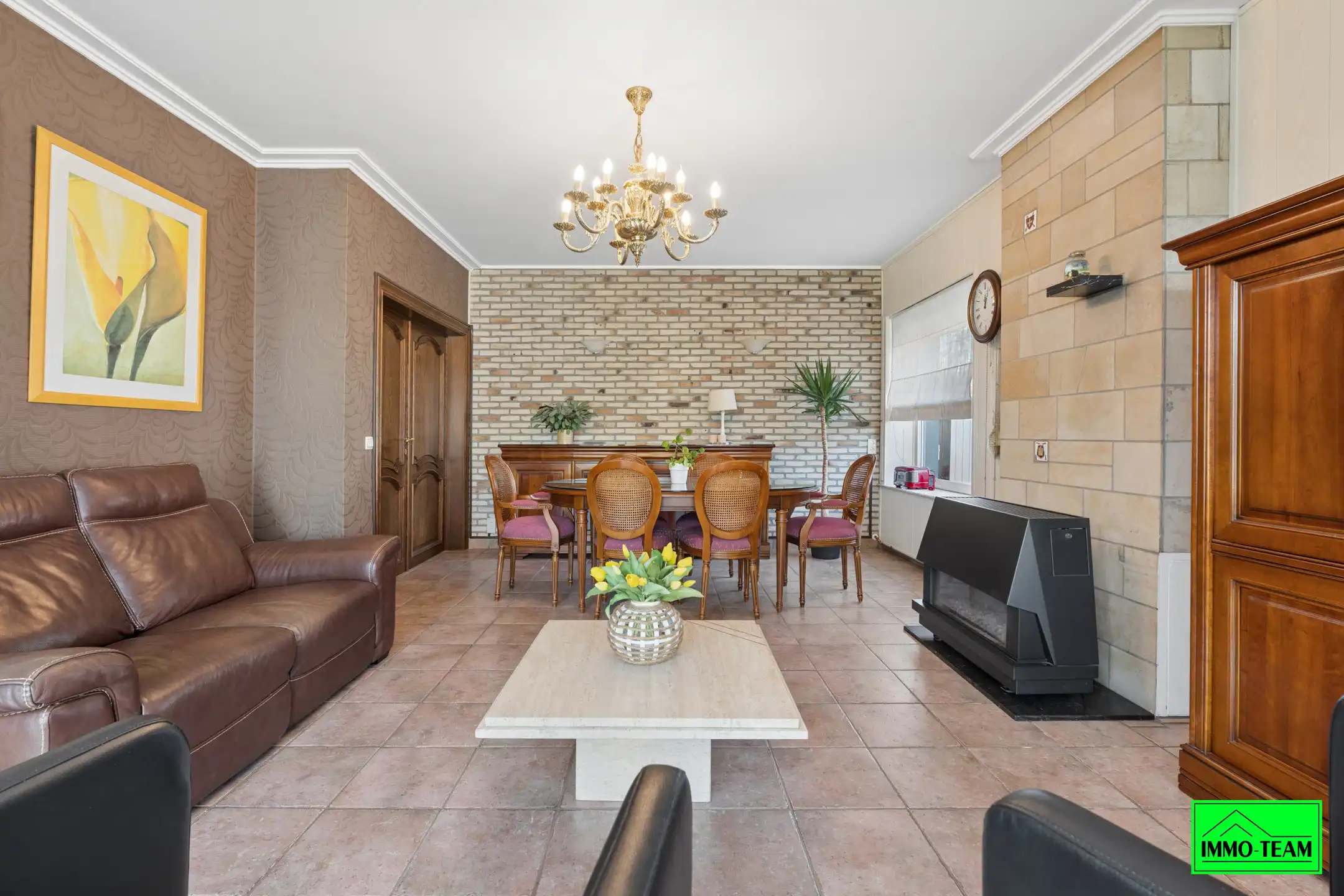 charmante 3-gevelwoning met 4 slaapkamers foto 4