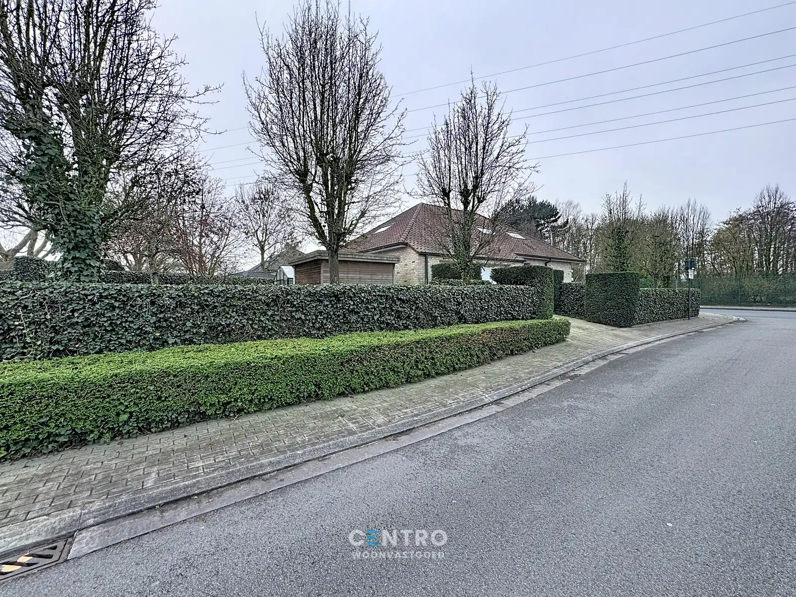 Ruime woning met 5 slpks, 2 badks én dubbele garage! foto 28