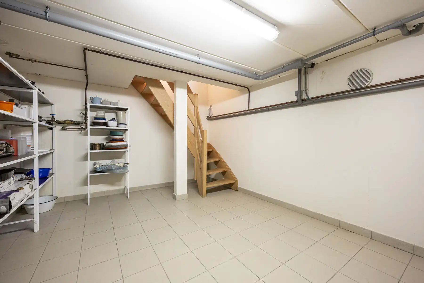 Ruime villawoning met 4 slaapkamers en noordoost georiënteerde tuin op een perceel van ca 6.155m² op een rustige locatie in Hoogstraten (Meerle). foto 16