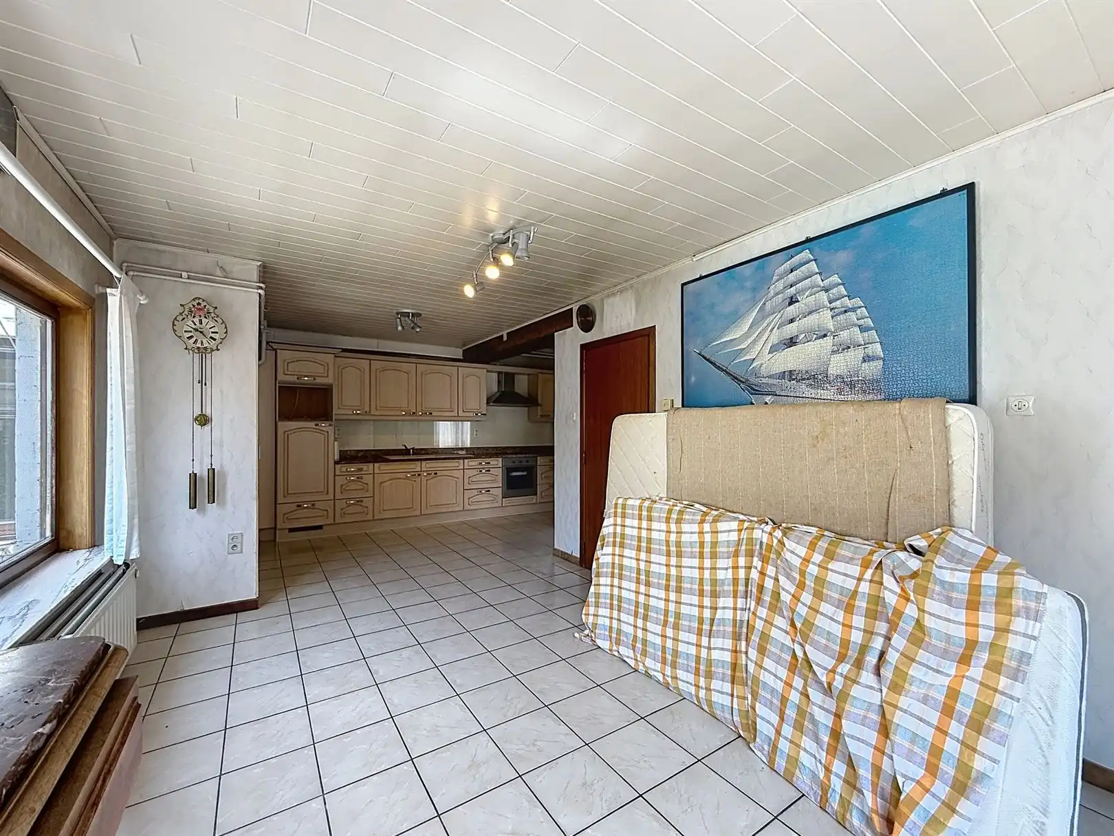 Te renoveren woning met 3 slpks en zolder, tuin, 12a 06ca foto 15