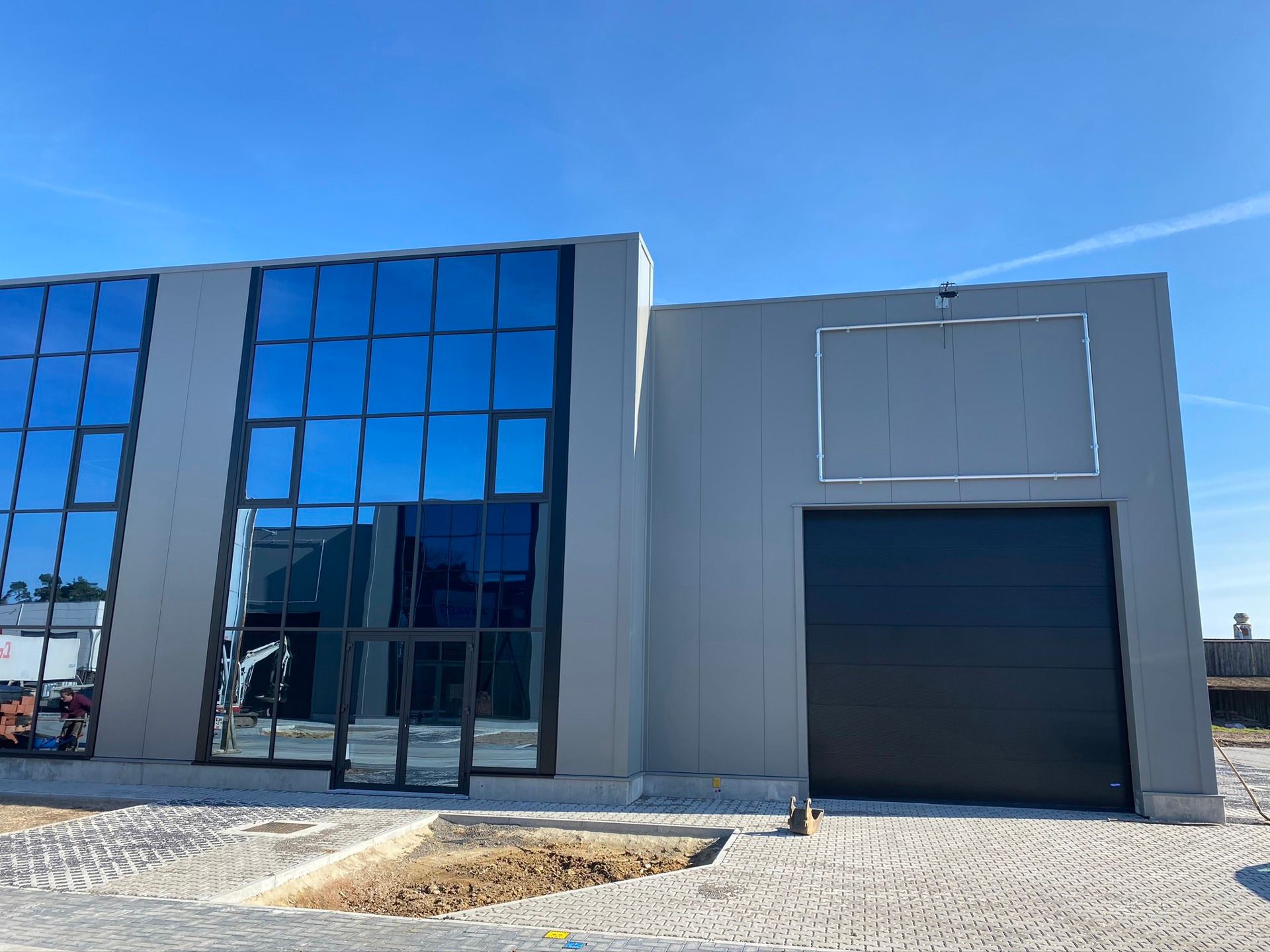 RECENTE KMO-UNIT VAN 385M²  foto 9