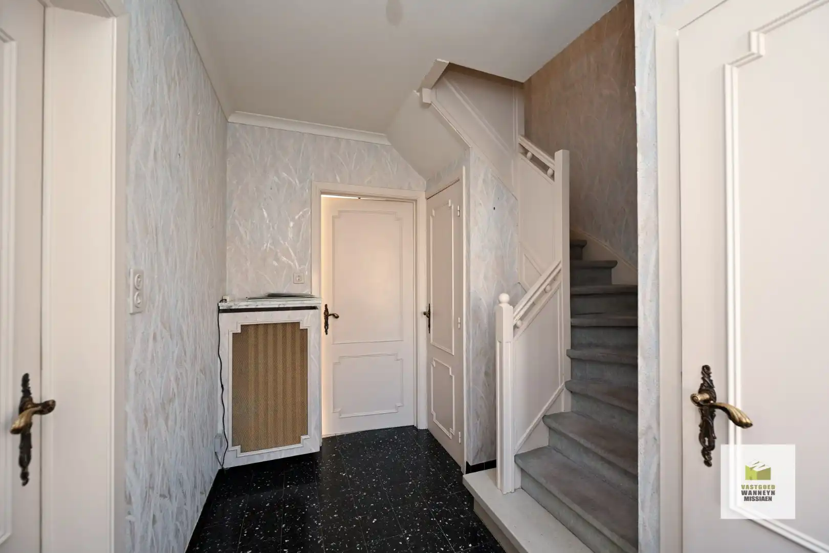 Centraal gelegen woonst met zuidgerichte tuin foto 2