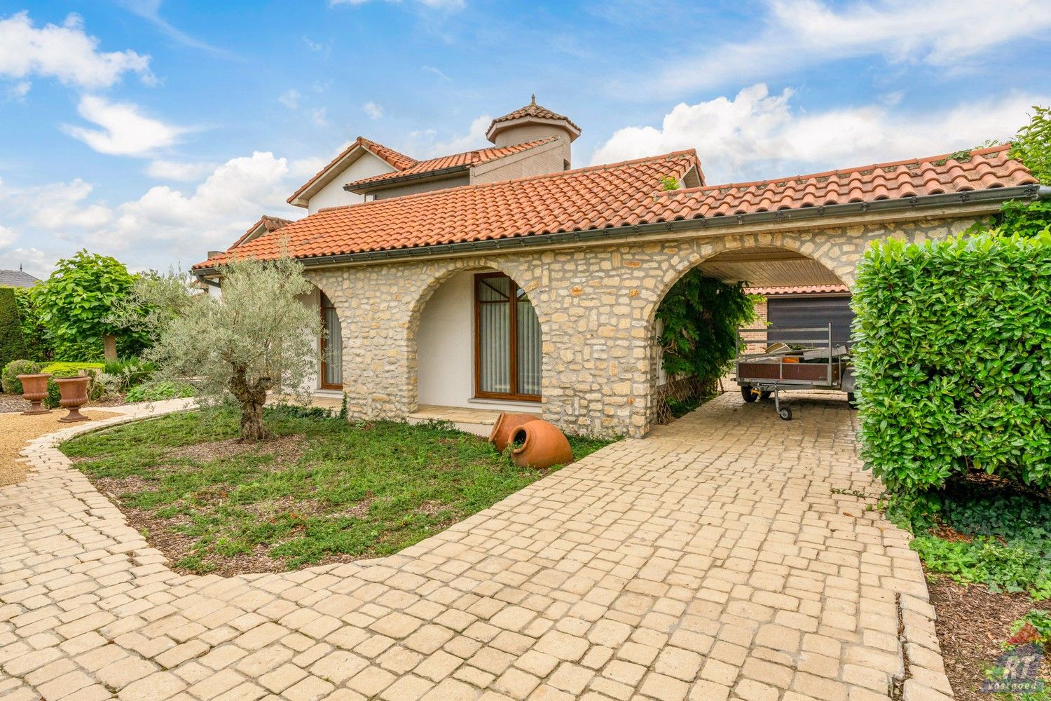 Exclusieve Spaanse villa met karakter en ruimte midden in het groen foto 33