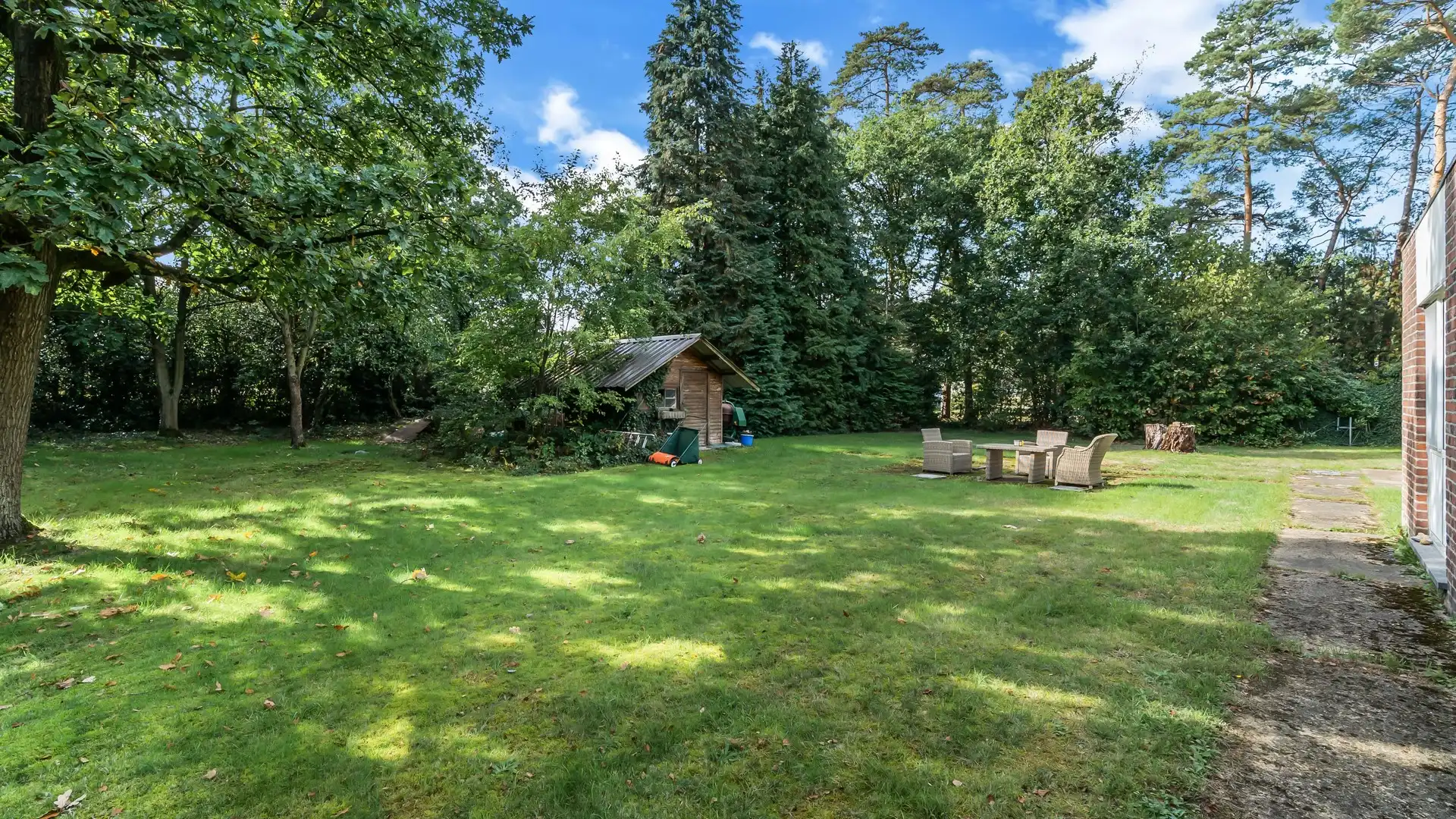 Unieke gelijkvloerse woning  (242 m²) op een uitzonderlijk groot perceel van 28a 17ca foto 23