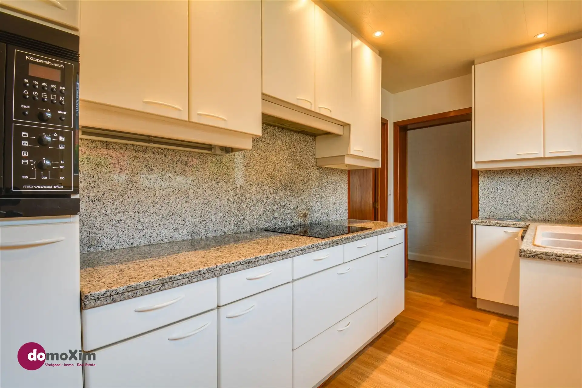 Charmante, recent gerenoveerde woning met 4 slaapkamers in Baal foto 6