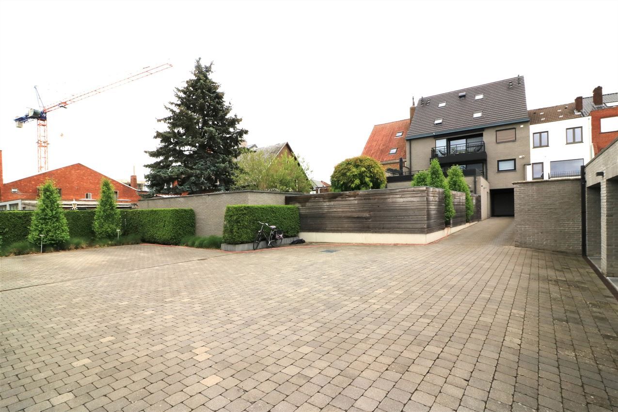 duplex met 3 slpk., terras en garage foto 36