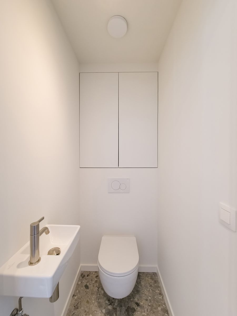 Ongemeubeld 1 slpk app. met mooi terrras foto 16