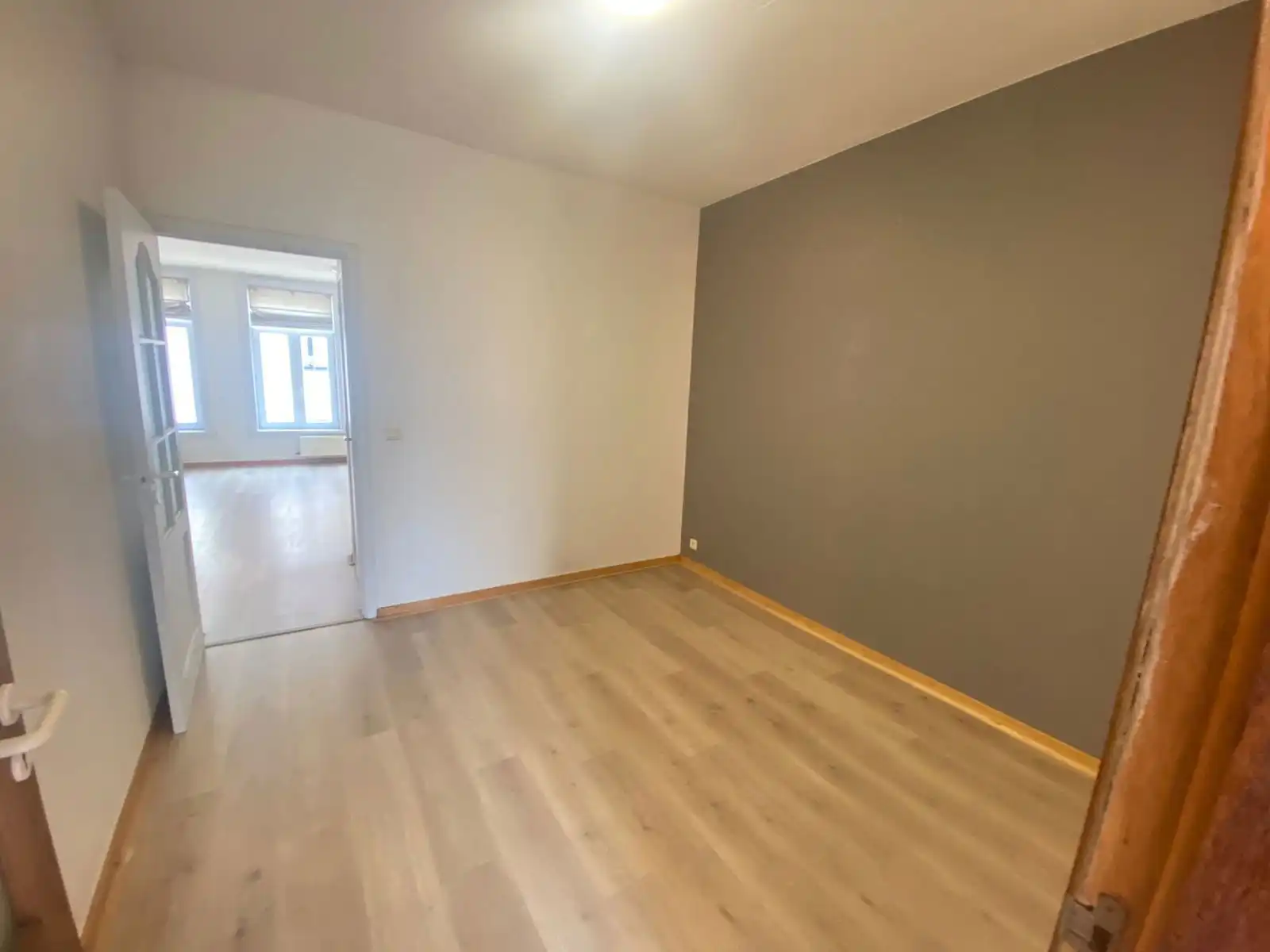 Huis met 3 entiteiten, garage en uitweg foto 13