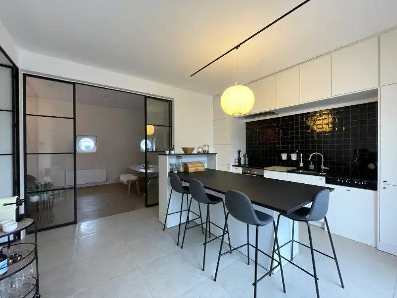 Exclusief en ruim appartement in authentiek gebouw hartje Gent foto 4