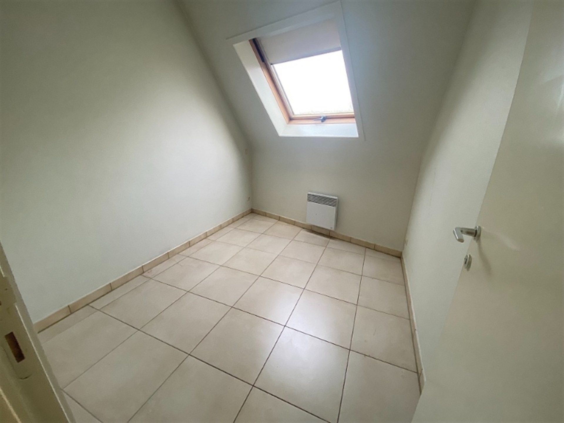 Appartement met twee slaapkamers nabij het centrum van Aalst. foto 5