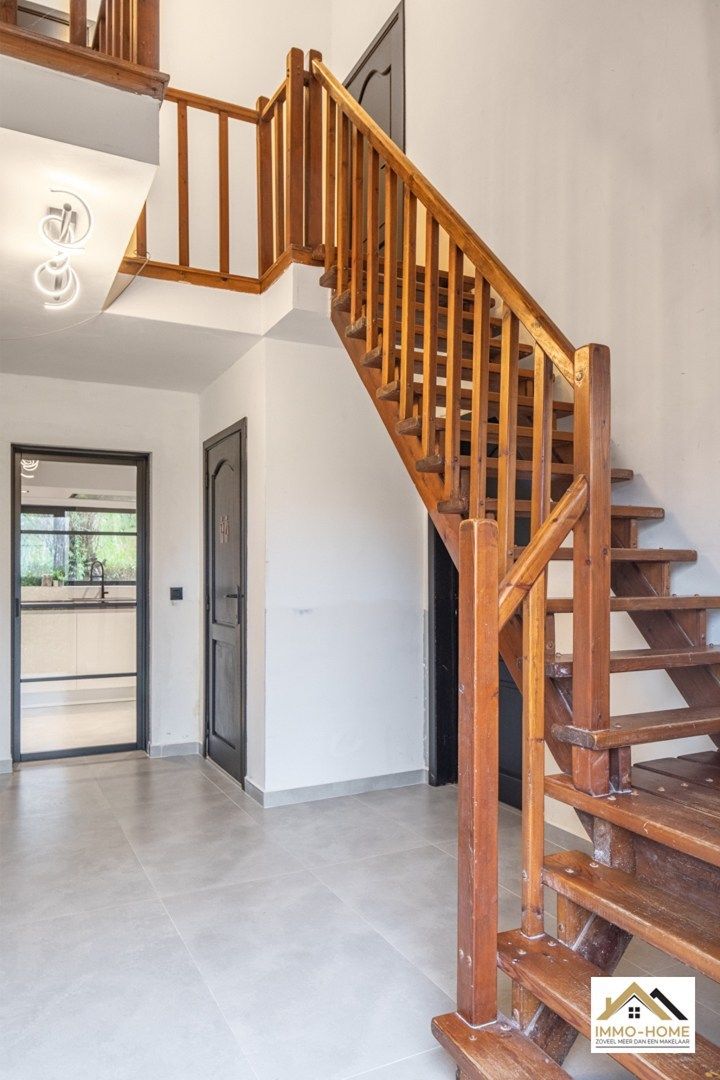 Gerenoveerde ruime open bebouwing op landelijke ligging foto 26