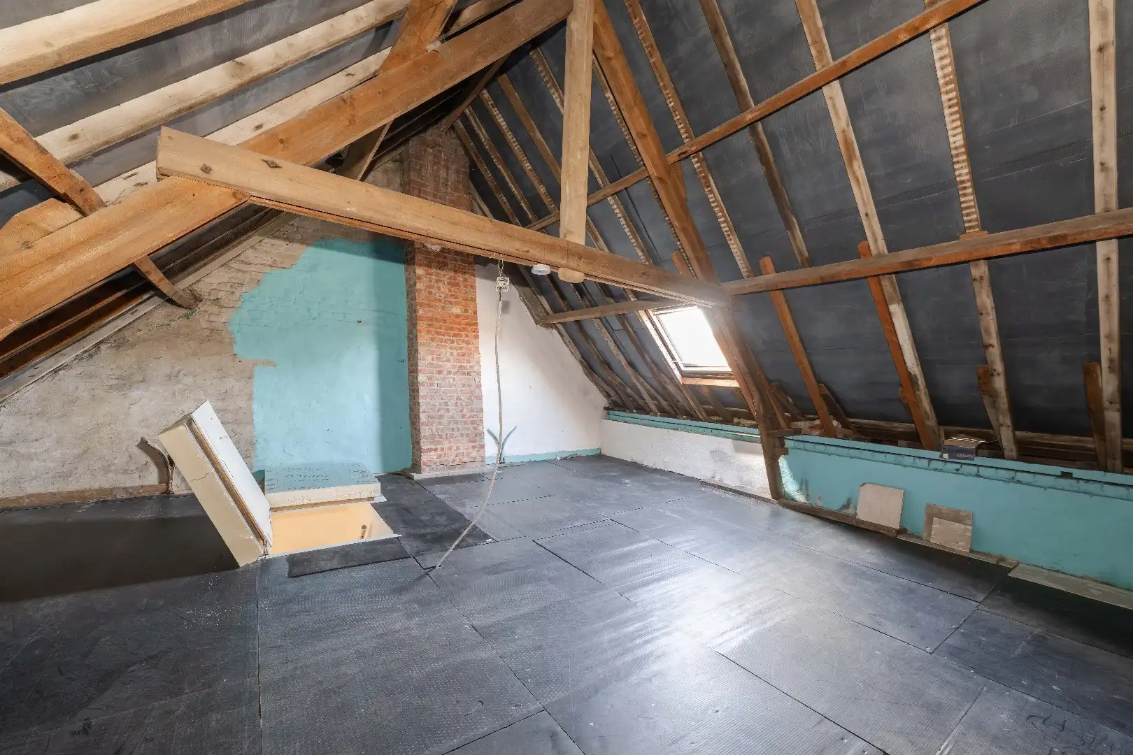CENTRAAL GELEGEN INSTAPKLARE WONING foto 12