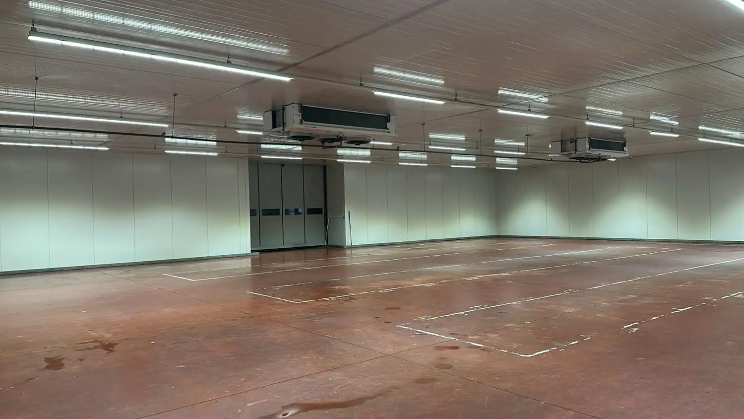 Logistiek bedrijfscomplex foto 12