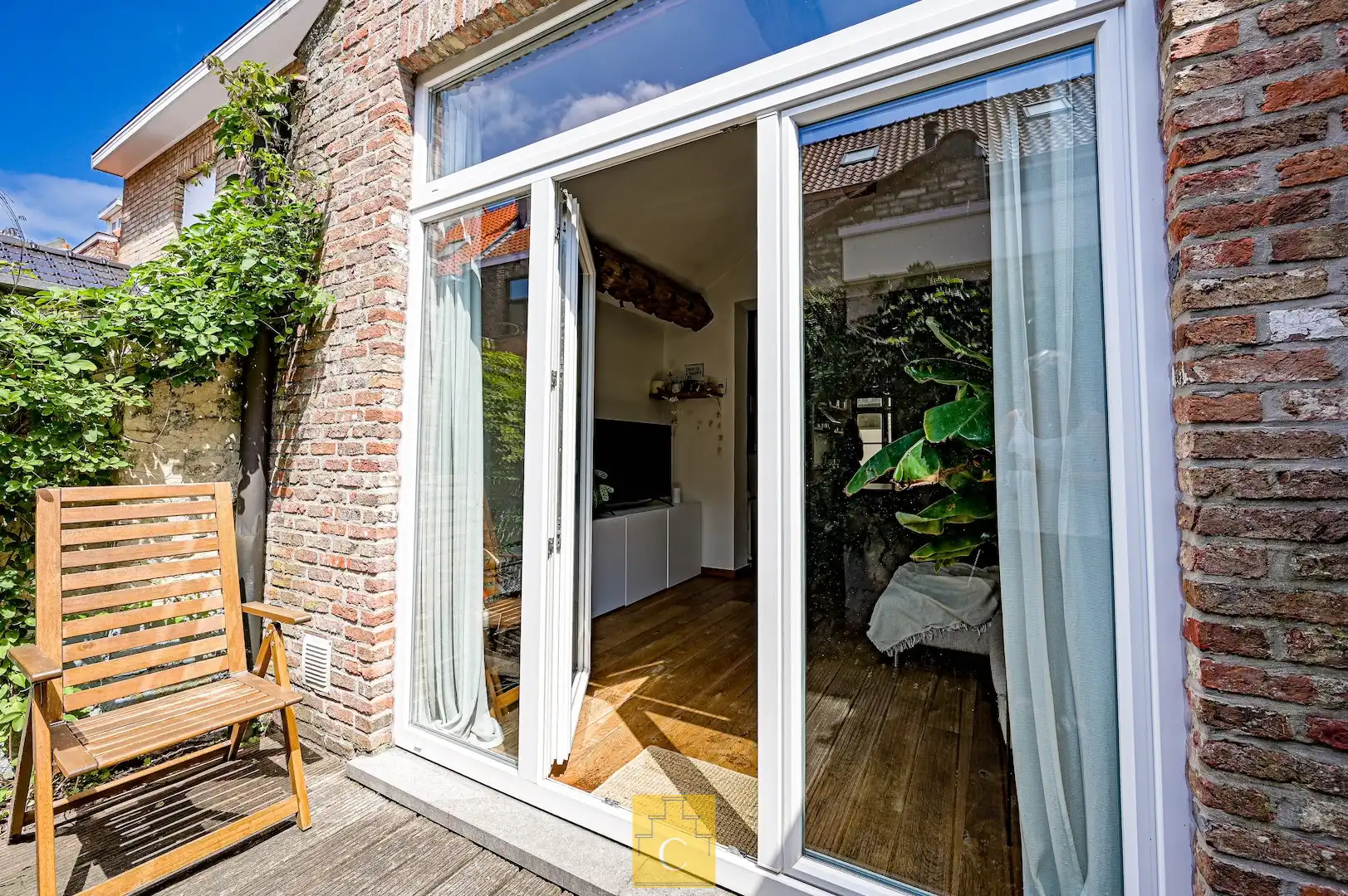 verborgen parel in hartje Brugge – karakterwoning met zonnig stadsterras foto 3