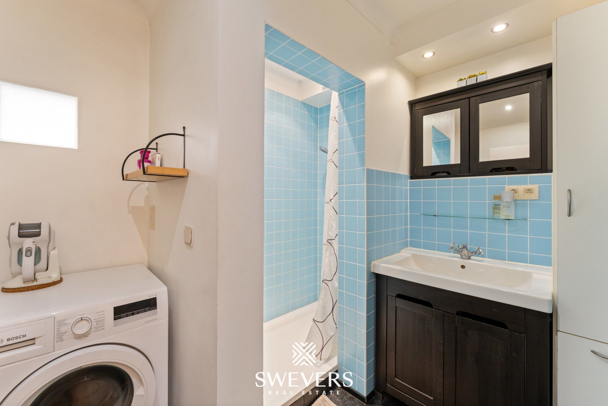 Instapklare, charmante rijwoning met terras in het groene Jesseren   foto 13