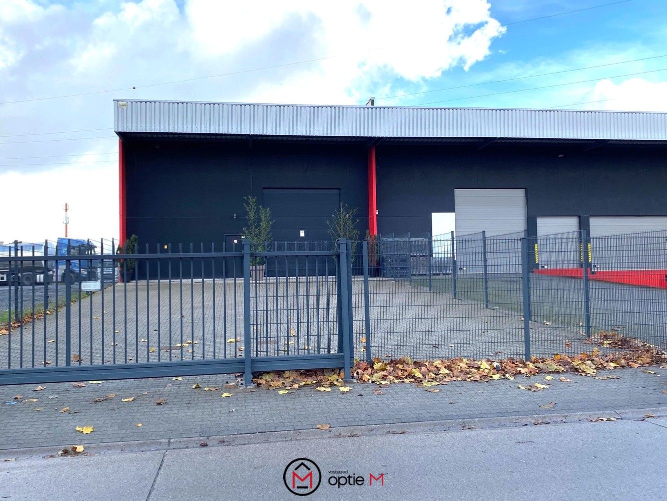 EXCLUSIEVE KMO-UNIT 520 M2 foto {{pictureIndex}}