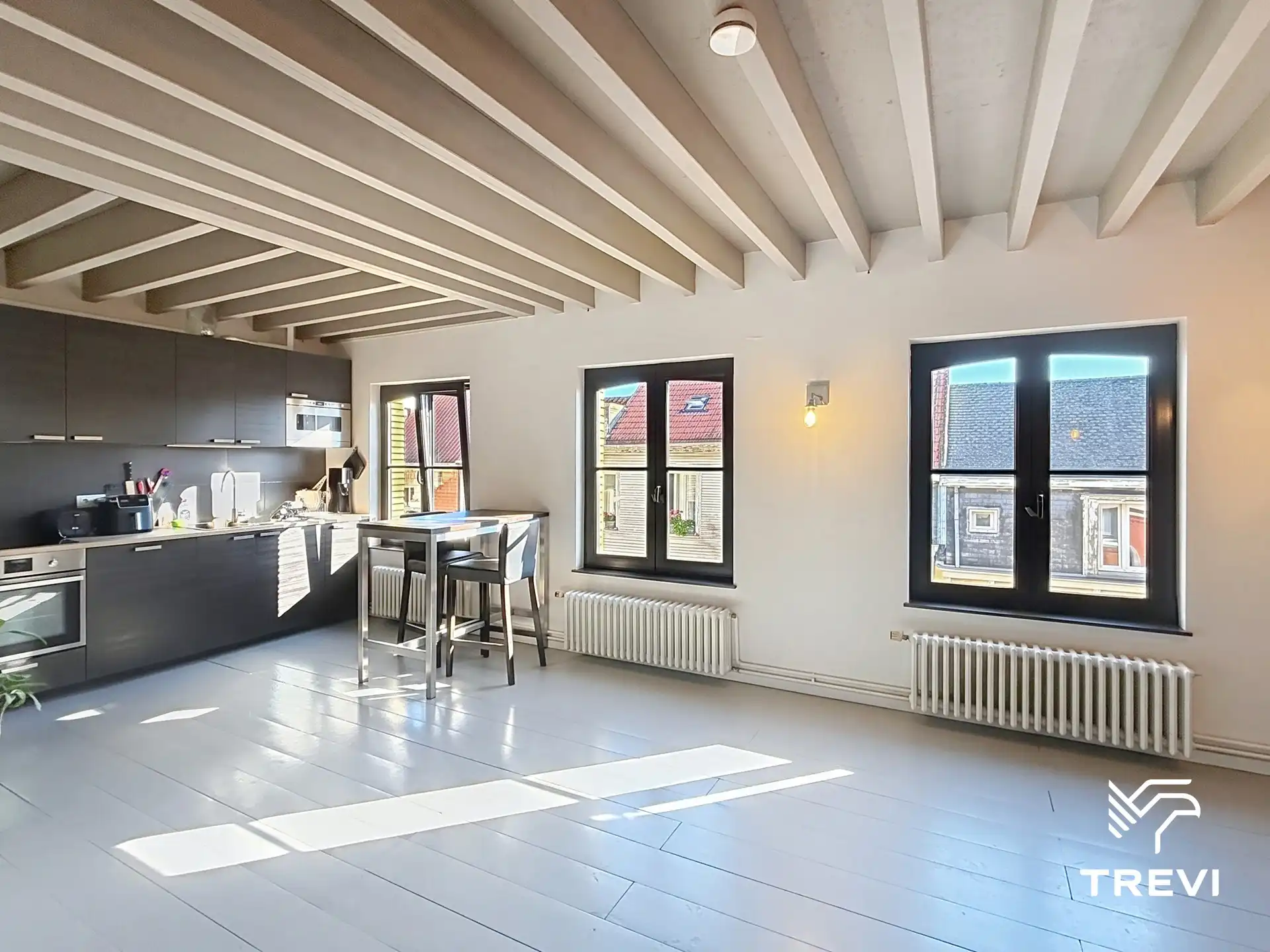 ELSENE – Duplex met 2 slaapkamers + bureau en balkon! foto {{pictureIndex}}