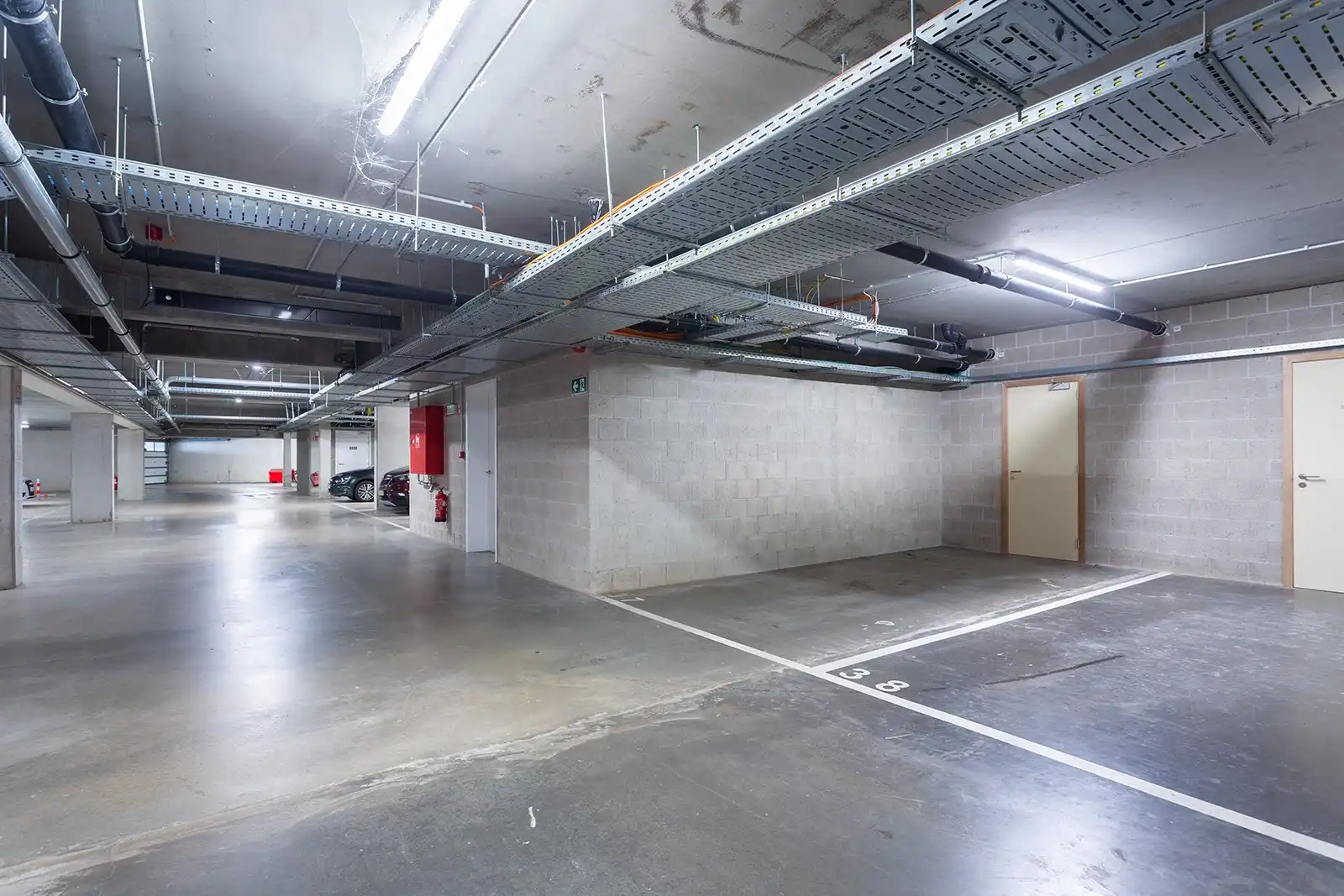 Stijlvol nieuwbouwappartement in idyllisch binnengebied foto 27