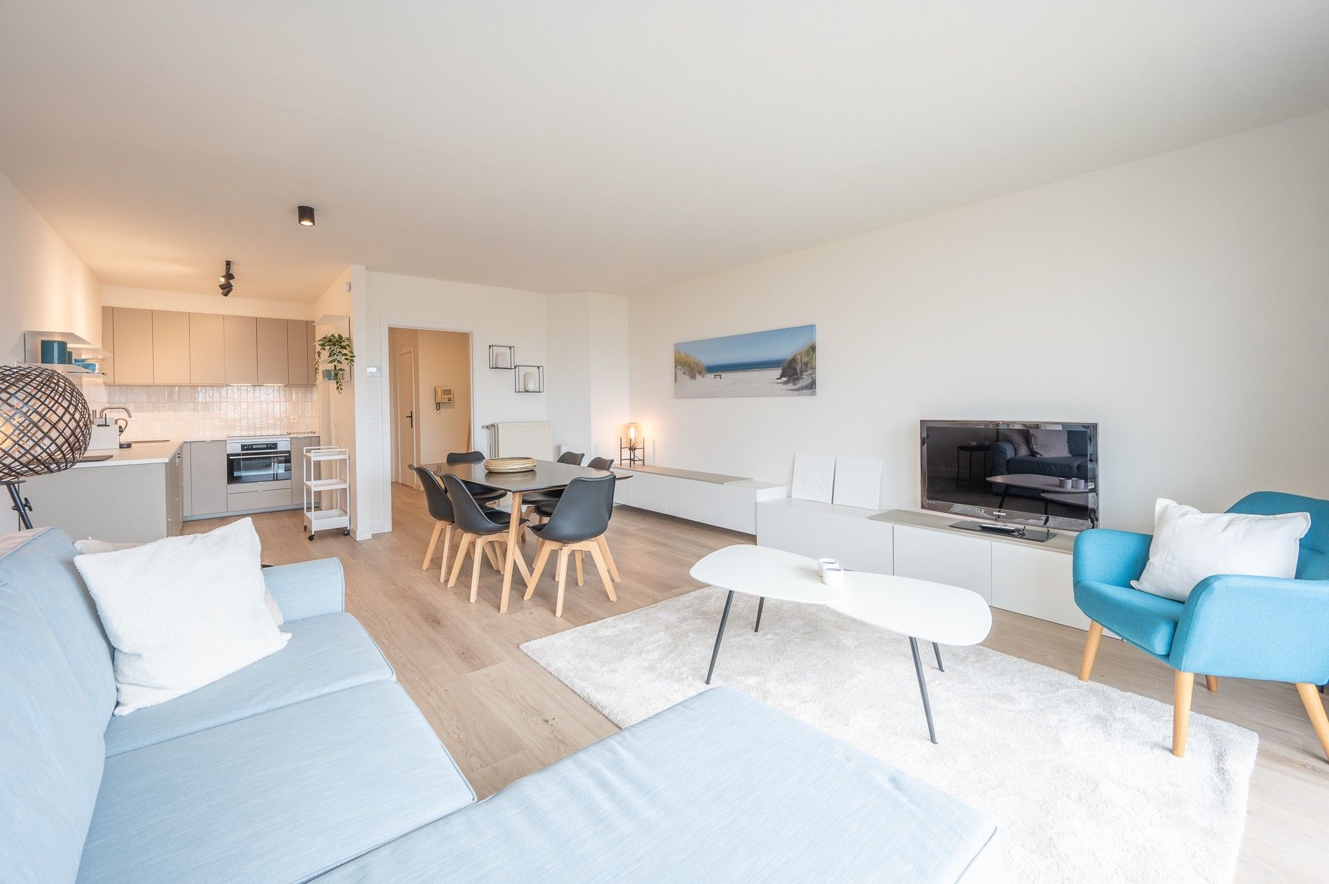 Gemeubeld: zonnig appartement met open zicht! foto 2
