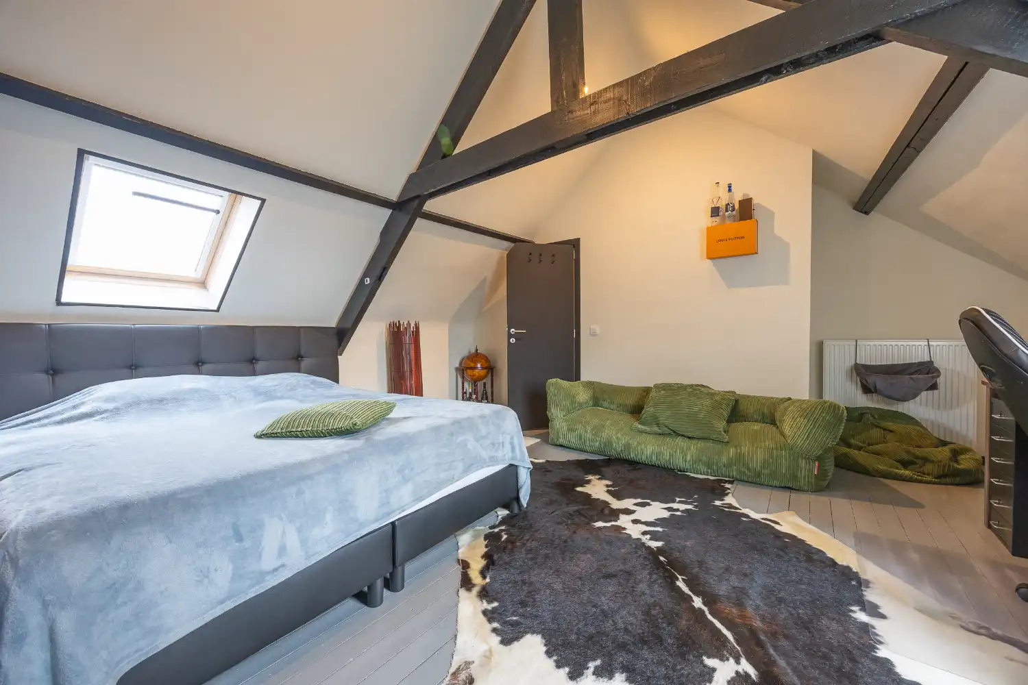Ruime en lichtrijke duplex met 3 slaapkamers en groot terras in Oostende foto 12