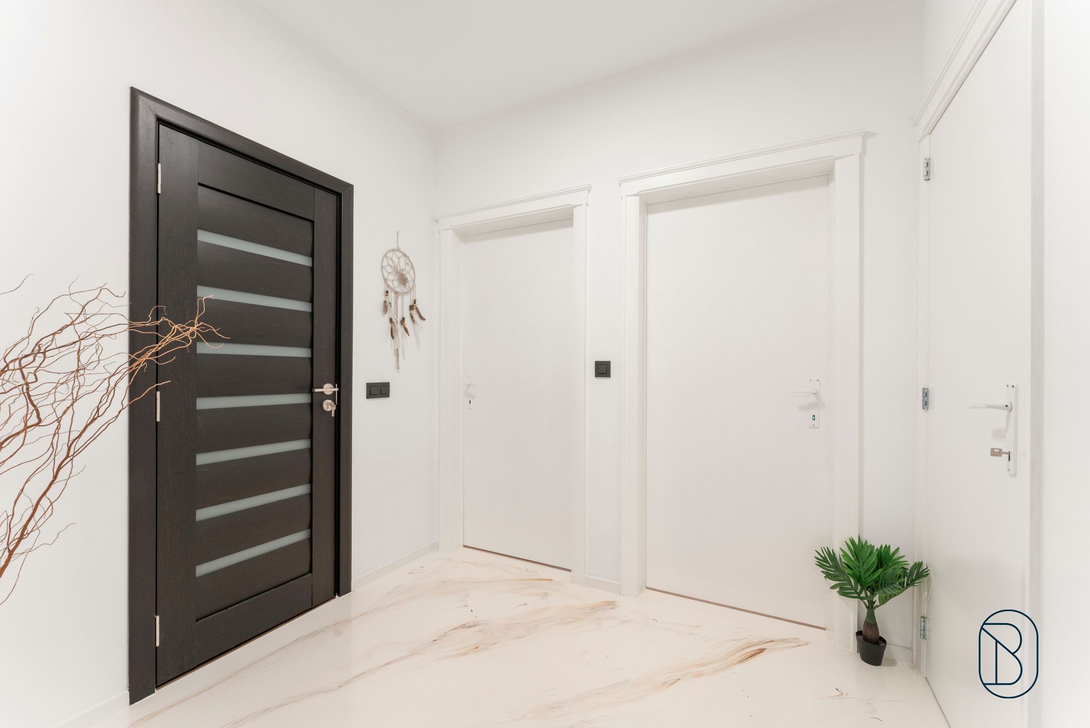 Modern gerenoveerd appartement met garage foto 12