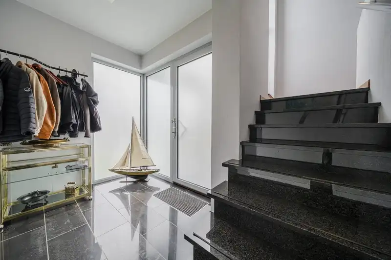 Moderne gezinswoning met 3 slaapkamers nabij de Nederlandse grens foto 3