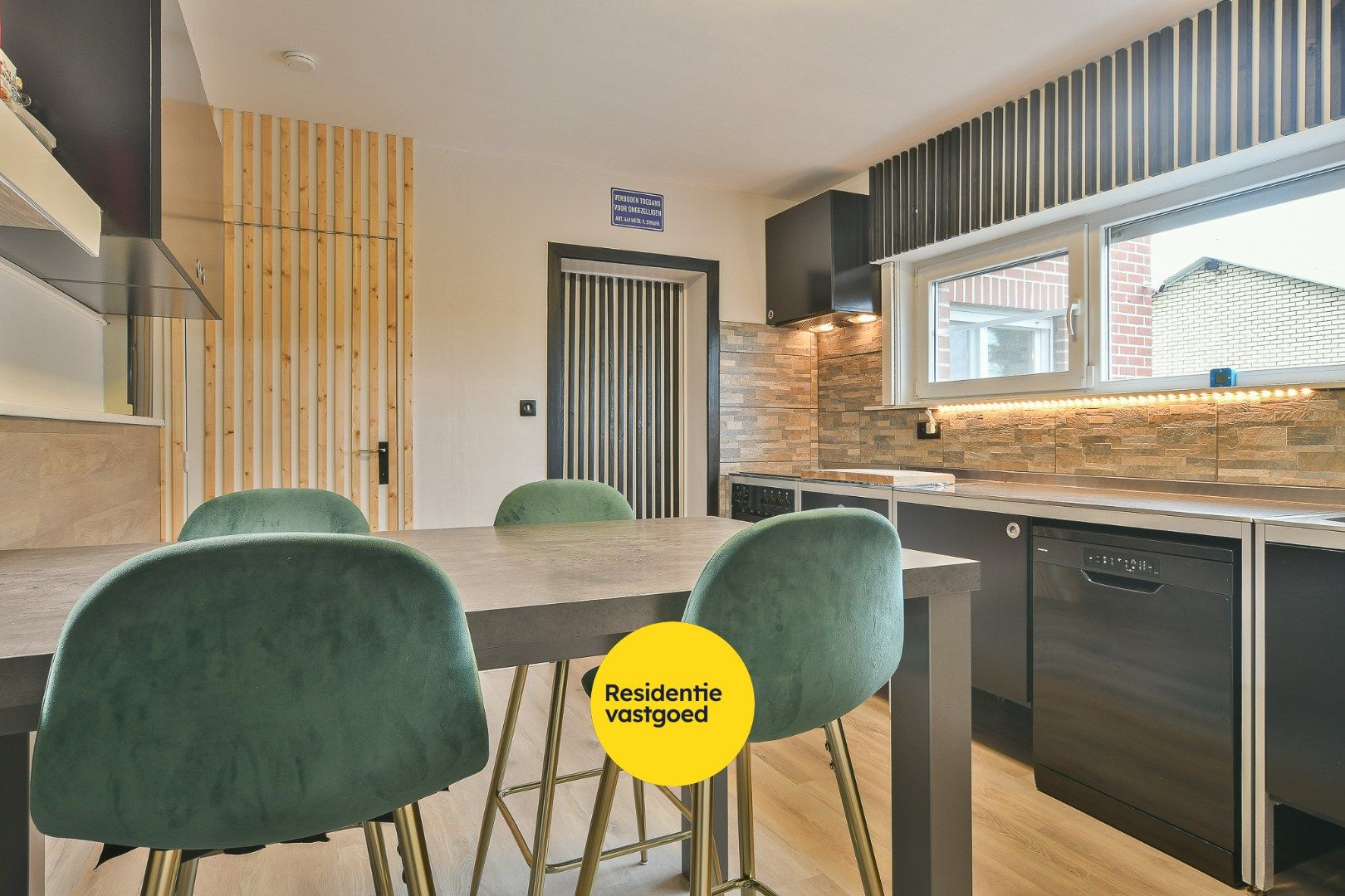 Landelijk gelegen open bebouwing in Ichtegem foto 8