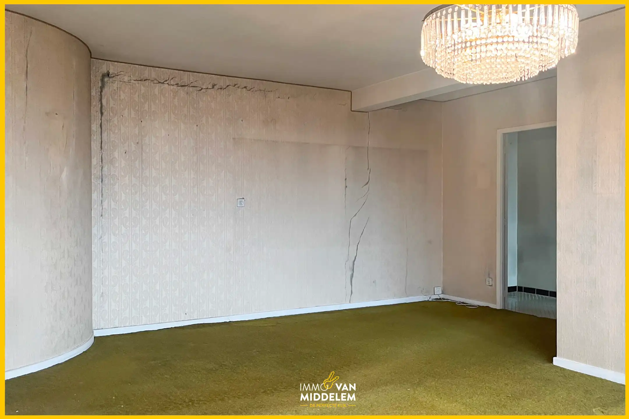 LICHTRIJK APPARTEMENT MET 2 KAMERS EN TERRAS foto 3