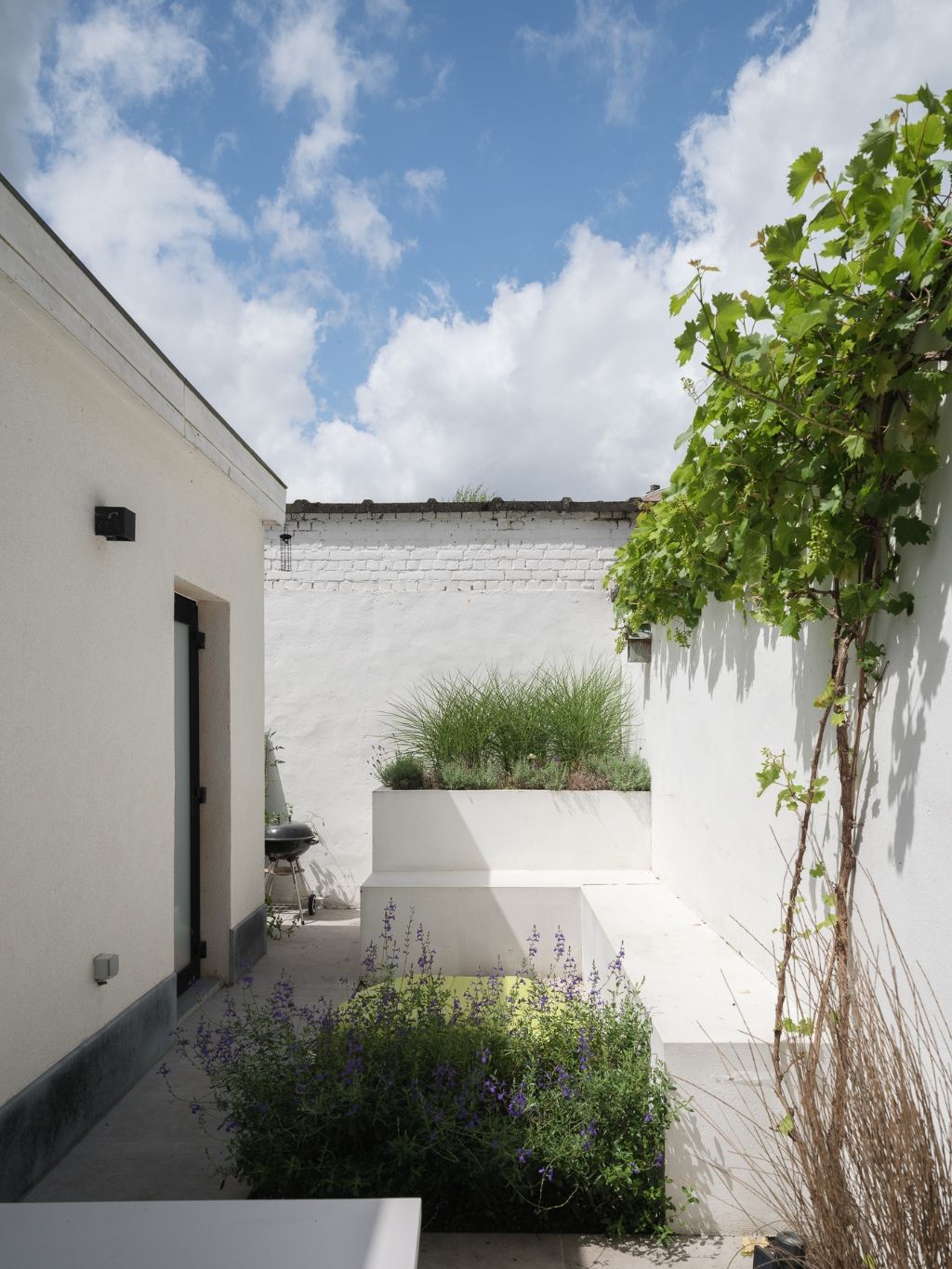 Rooigem - Recent gerenoveerde (2020-2021) en karaktervolle burgerwoning met zonnige buitenruimte en 4 volwaardige slaapkamers, op wandelafstand van het natuurreservaat de ‘Bourgoyen-Ossemeersen’. foto 8