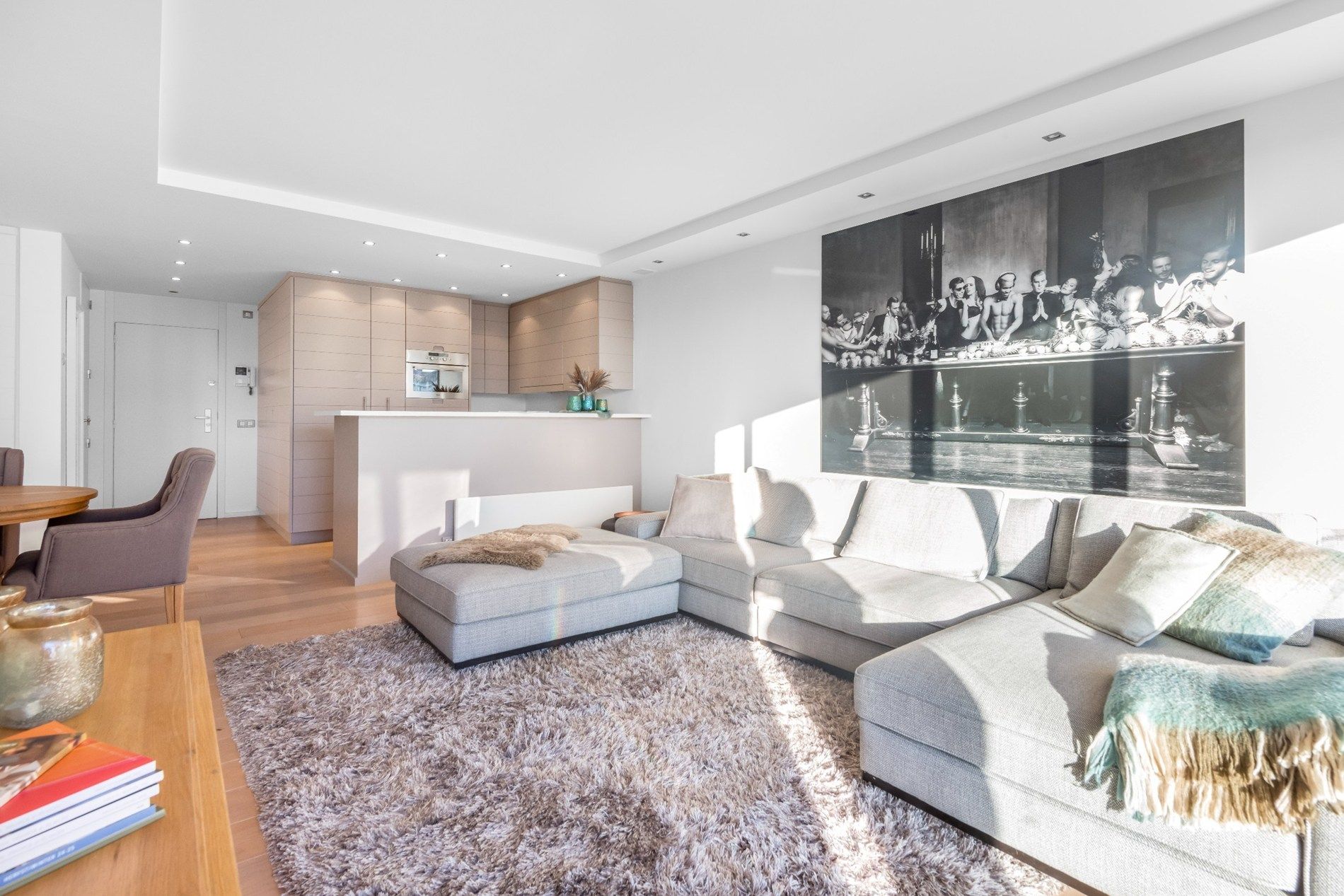 Aangenaam appartement met zuidgericht terras en open zicht, gelegen in de Kustlaan in het Zoute. foto 3