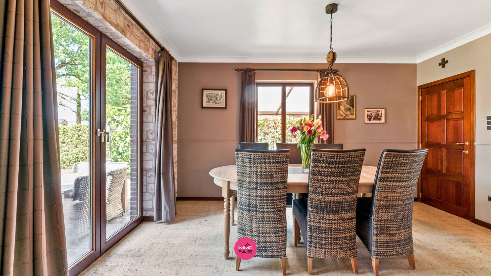 Ruime, charmante woning op een absolute toplocatie te Zutendaal foto 4