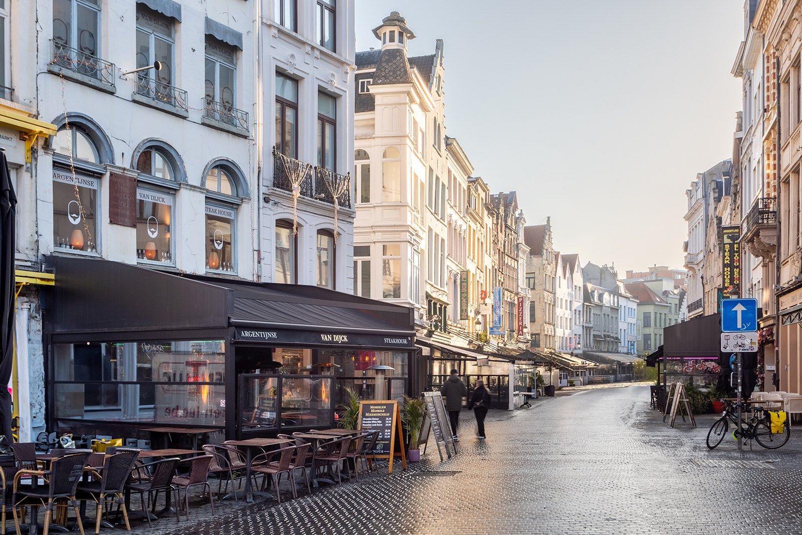 Prachtig zicht over de tijdloze schoonheid van de stad. foto 33